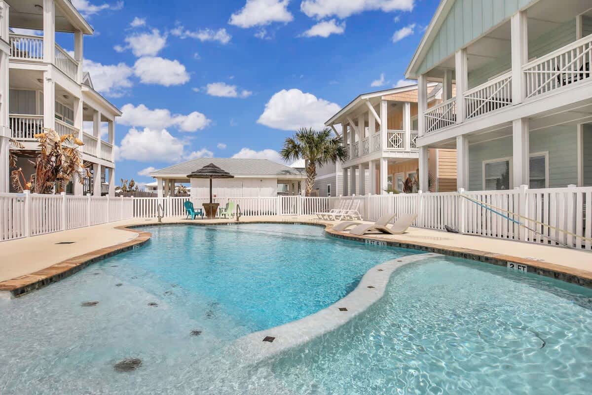 Pool, Views & Beach Boardwalk | Sunny Side Up