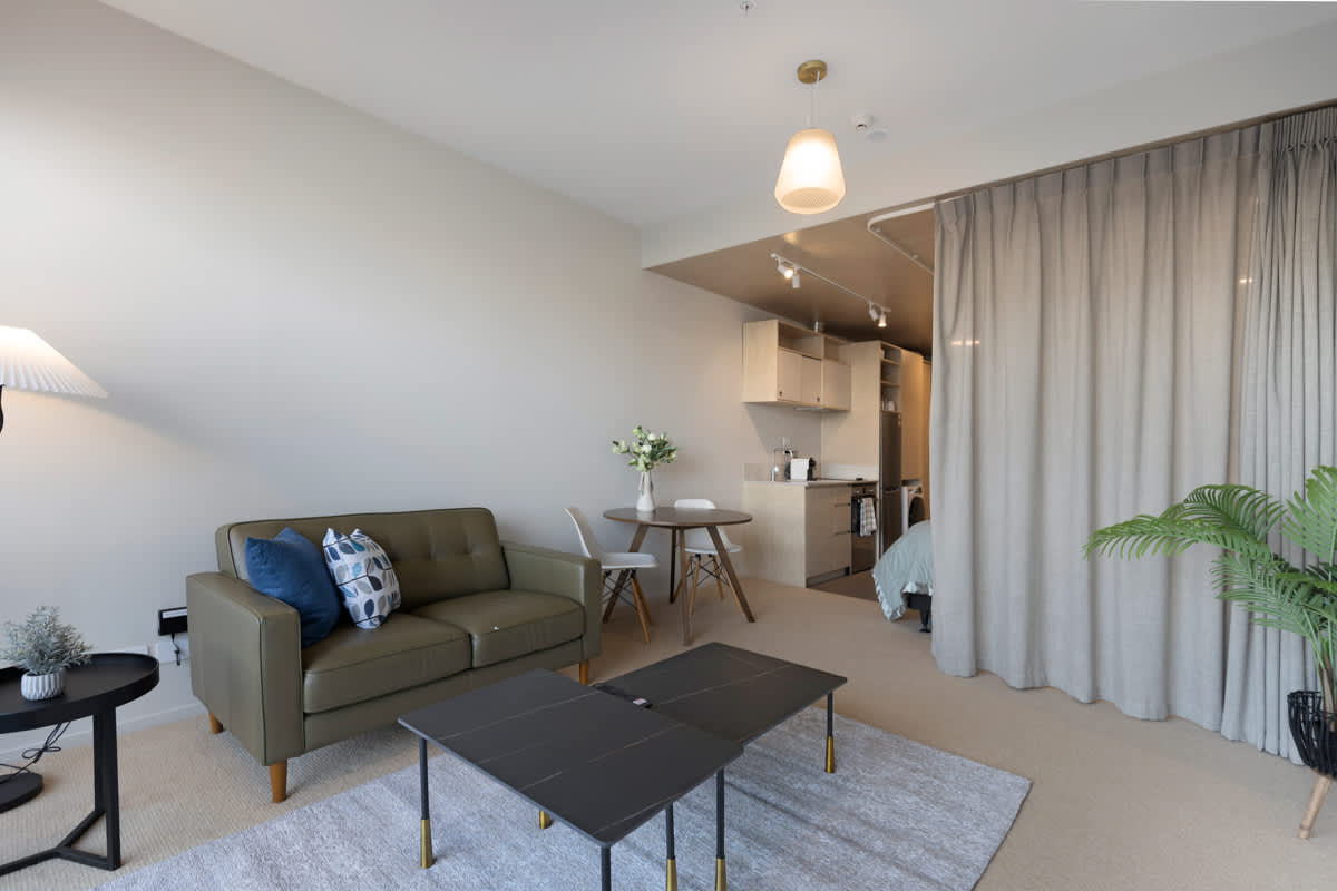 Petone Studio – Balcony, Bath Tub, Sleeps 2