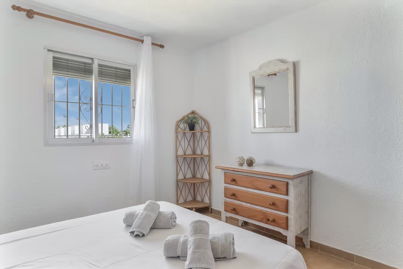 Casa increíble – alojamiento con piscina compartida y WiFi, ideal para familias en Conil - image 8