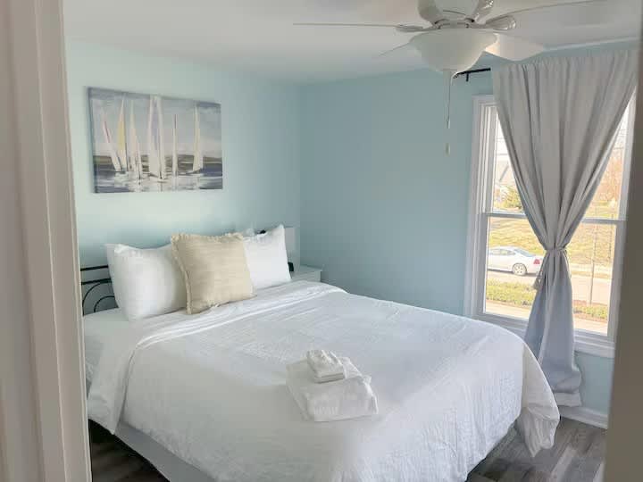 Heart of Town, Near Beach & Park | Deja Blu I & II
