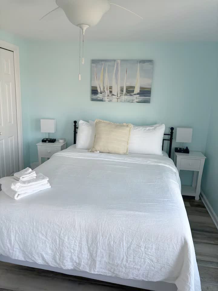 Heart of Town, Near Beach & Park | Deja Blu I & II
