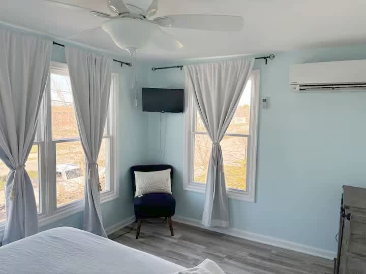 Heart of Town, Near Beach & Park | Deja Blu I & II