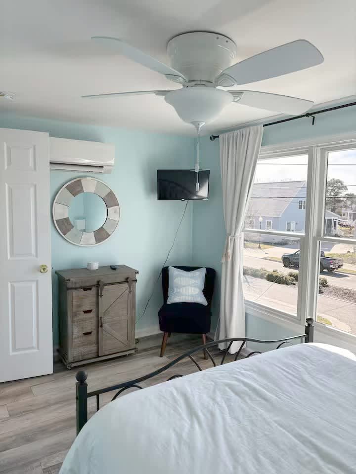Heart of Town, Near Beach & Park | Deja Blu I & II