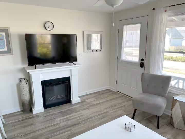 Heart of Town, Near Beach & Park | Deja Blu I & II