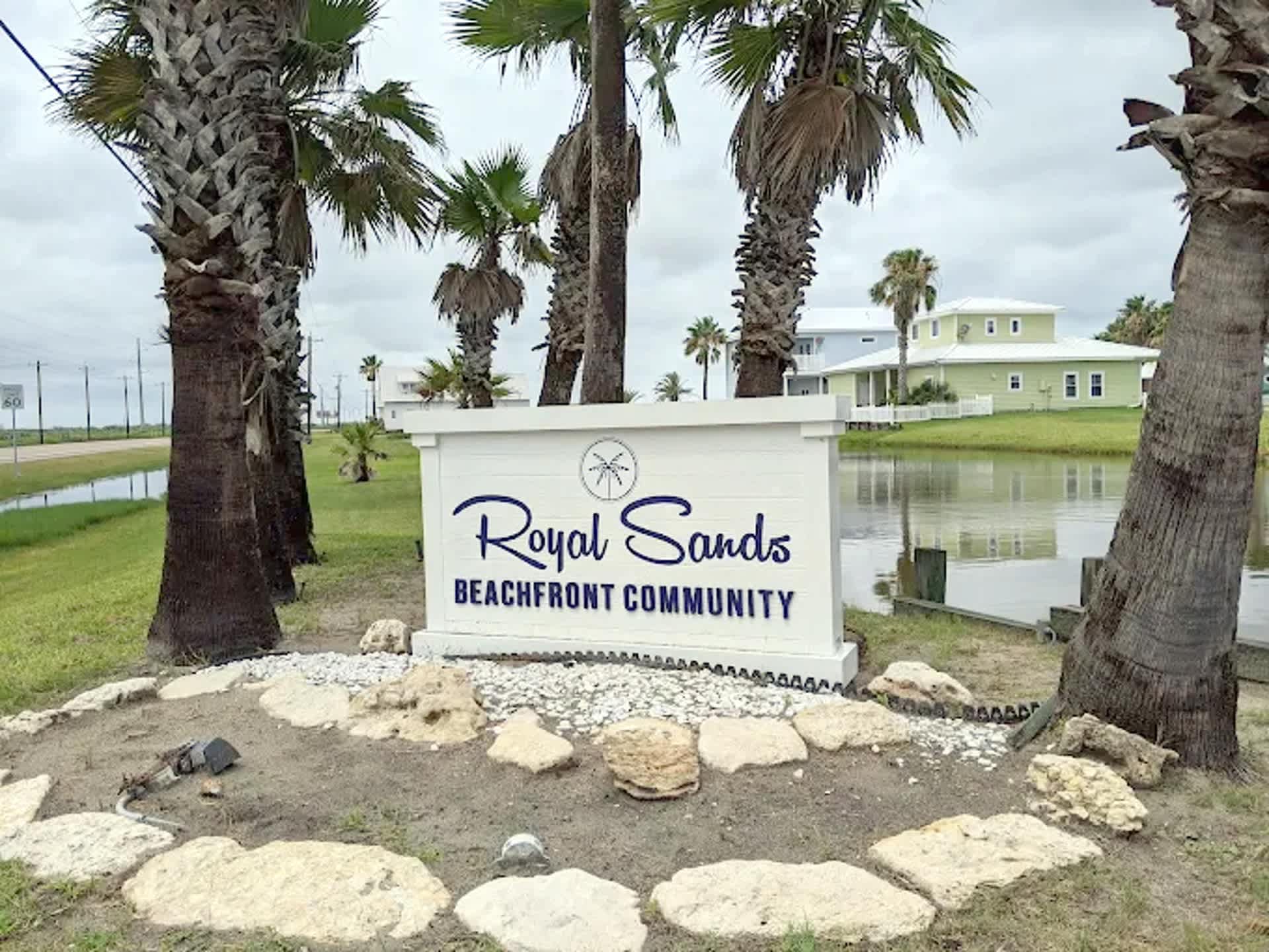 Boardwalk, 2 Pools & Scenic Decks | Island Breeze