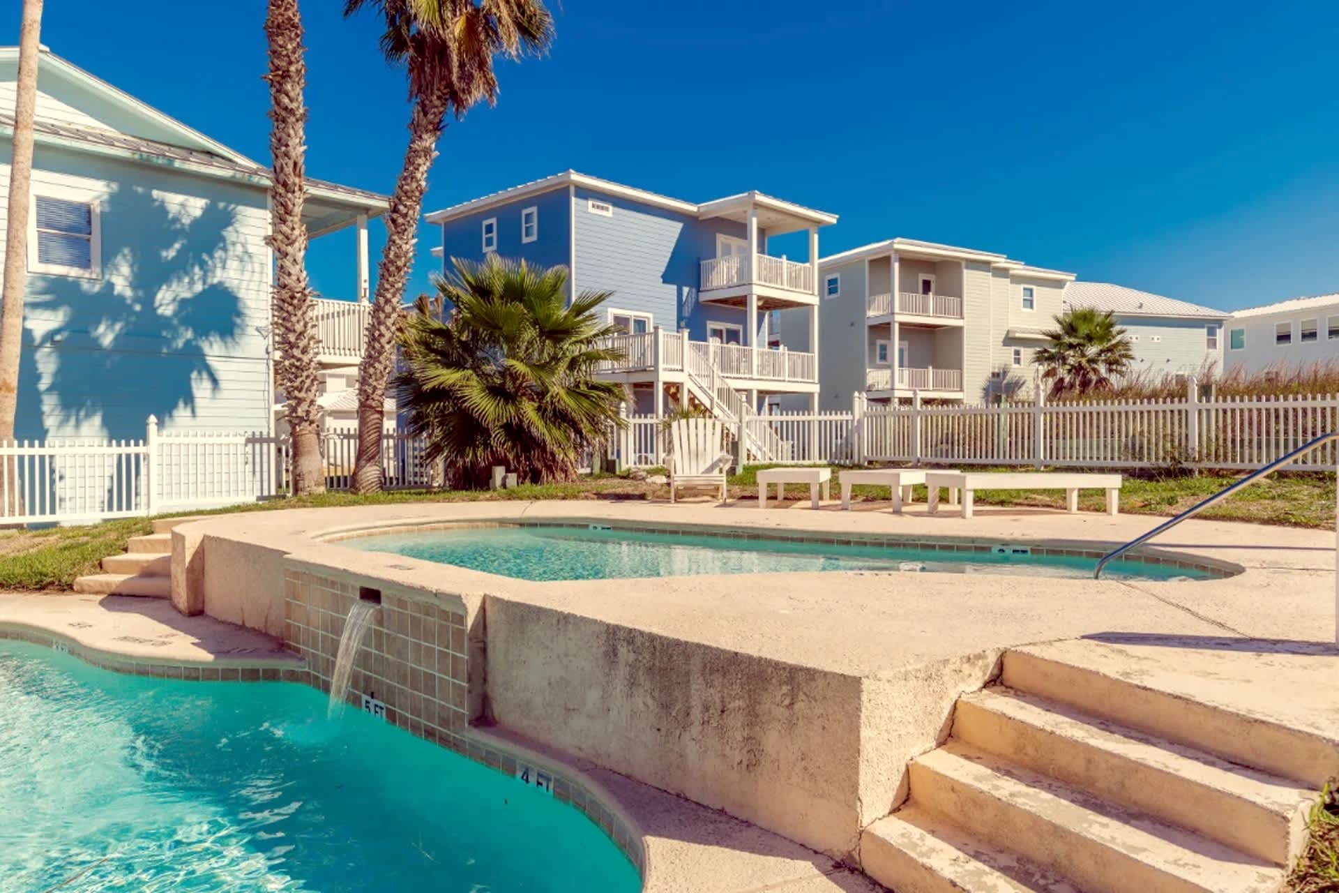 Boardwalk, 2 Pools & Scenic Decks | Island Breeze