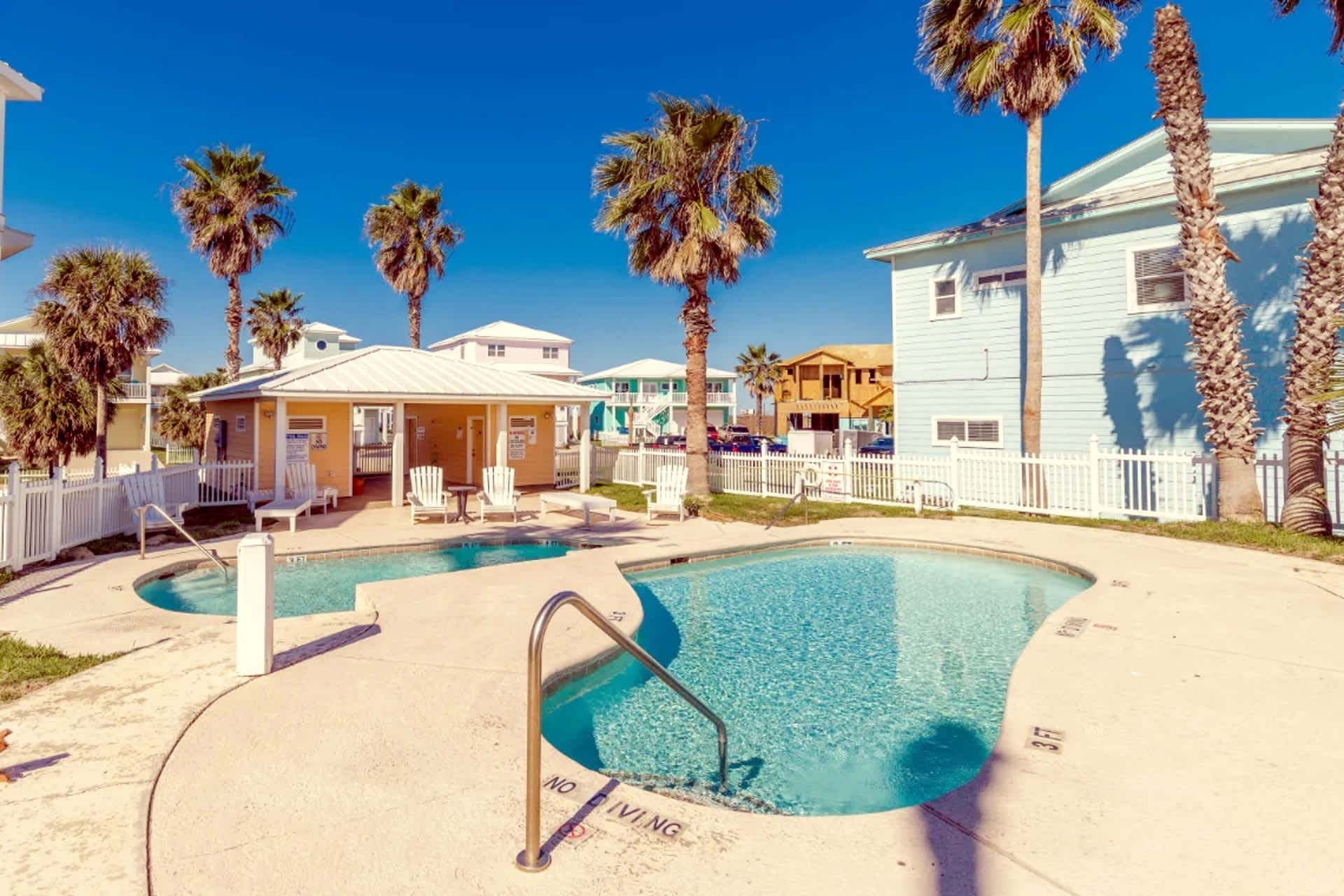 Boardwalk, 2 Pools & Scenic Decks | Island Breeze