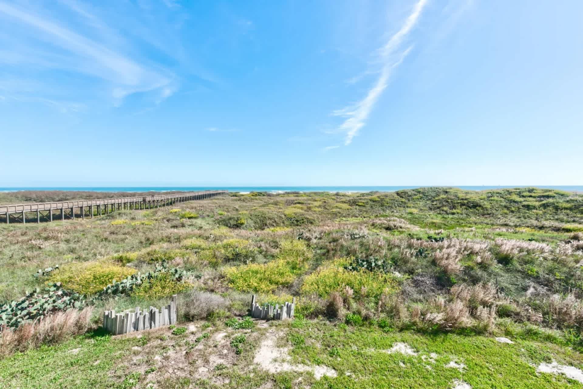 Boardwalk, 2 Pools & Scenic Decks | Island Breeze