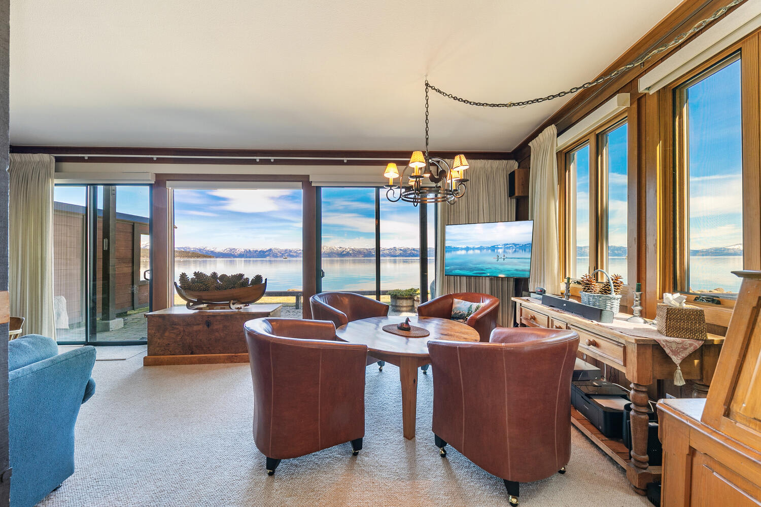 8 miles to Ski Palisades Tahoe-Alpine|Walk to Town — Tahoe City, CA — vacation rental