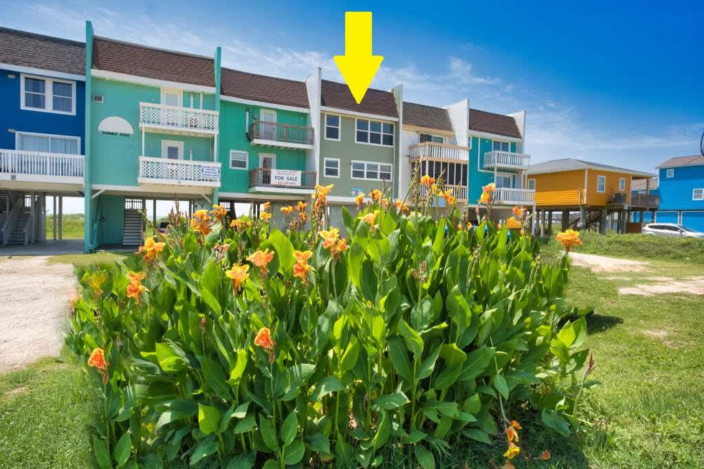 Playa Ocho-FRONT ROW-Newly Remodeled Condo — Surfside Beach, TX — vacation rental