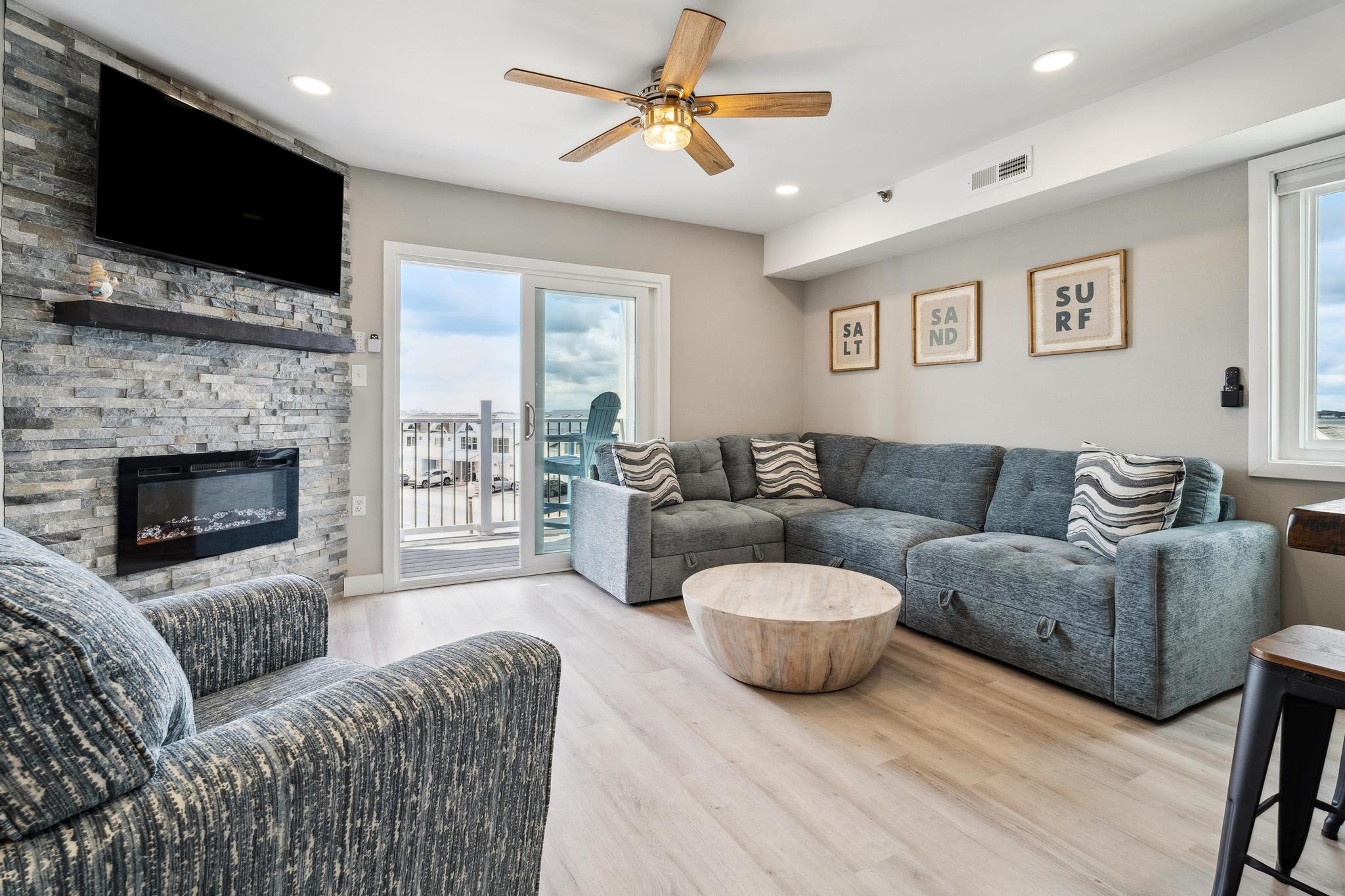 Breezy Point #301 - Rooftop Deck Panoramic Sunsets — Ocean City, MD — vacation rental