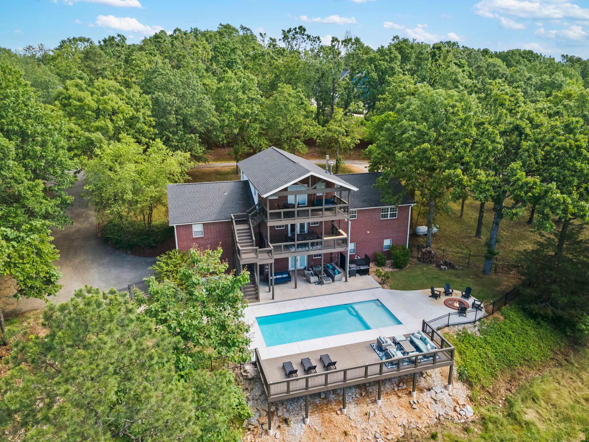 Old Campbell Cove, Beaver Lake| Pool | Hot Tub