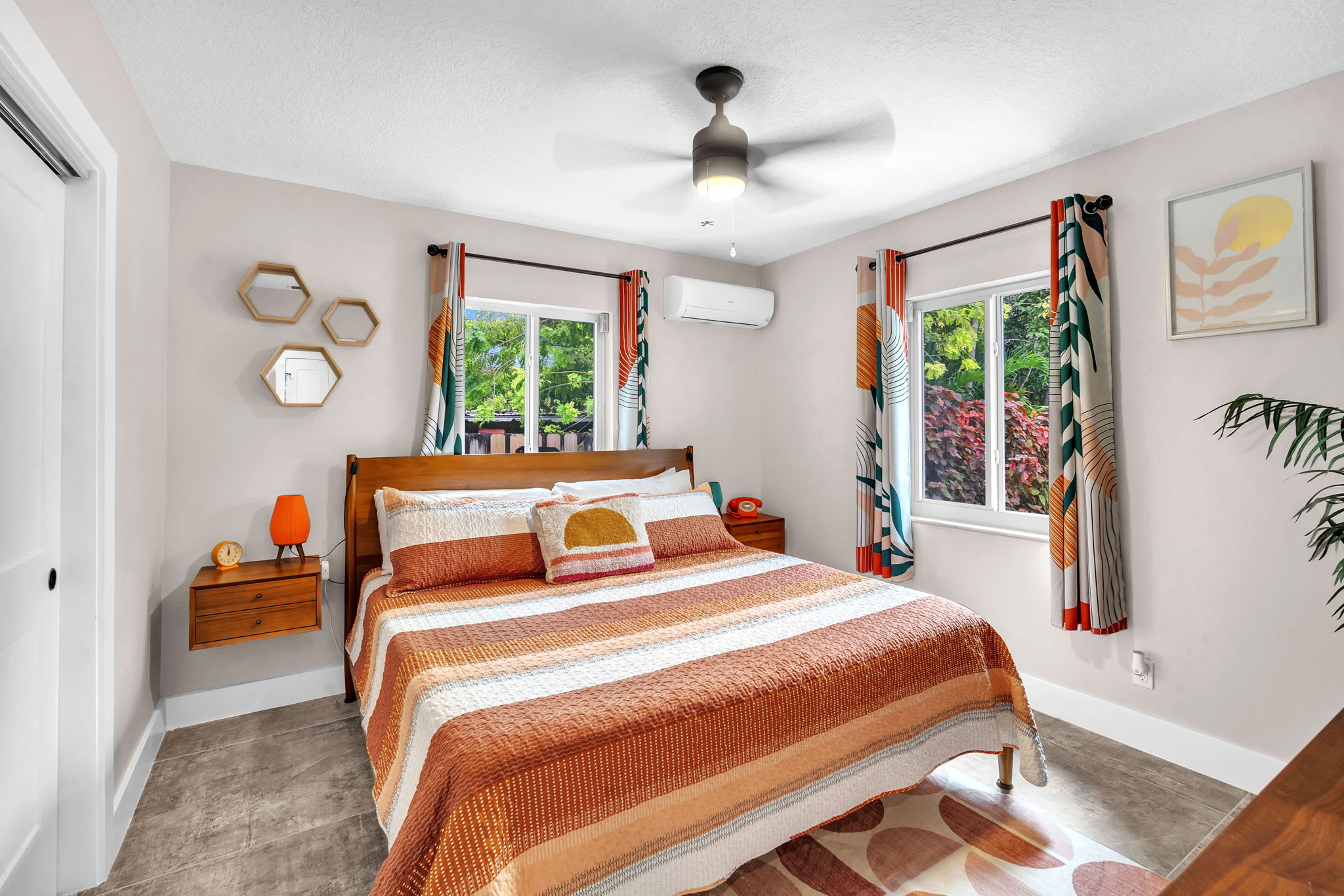 The Frolics - Stunning Wilton Manors Pool Home