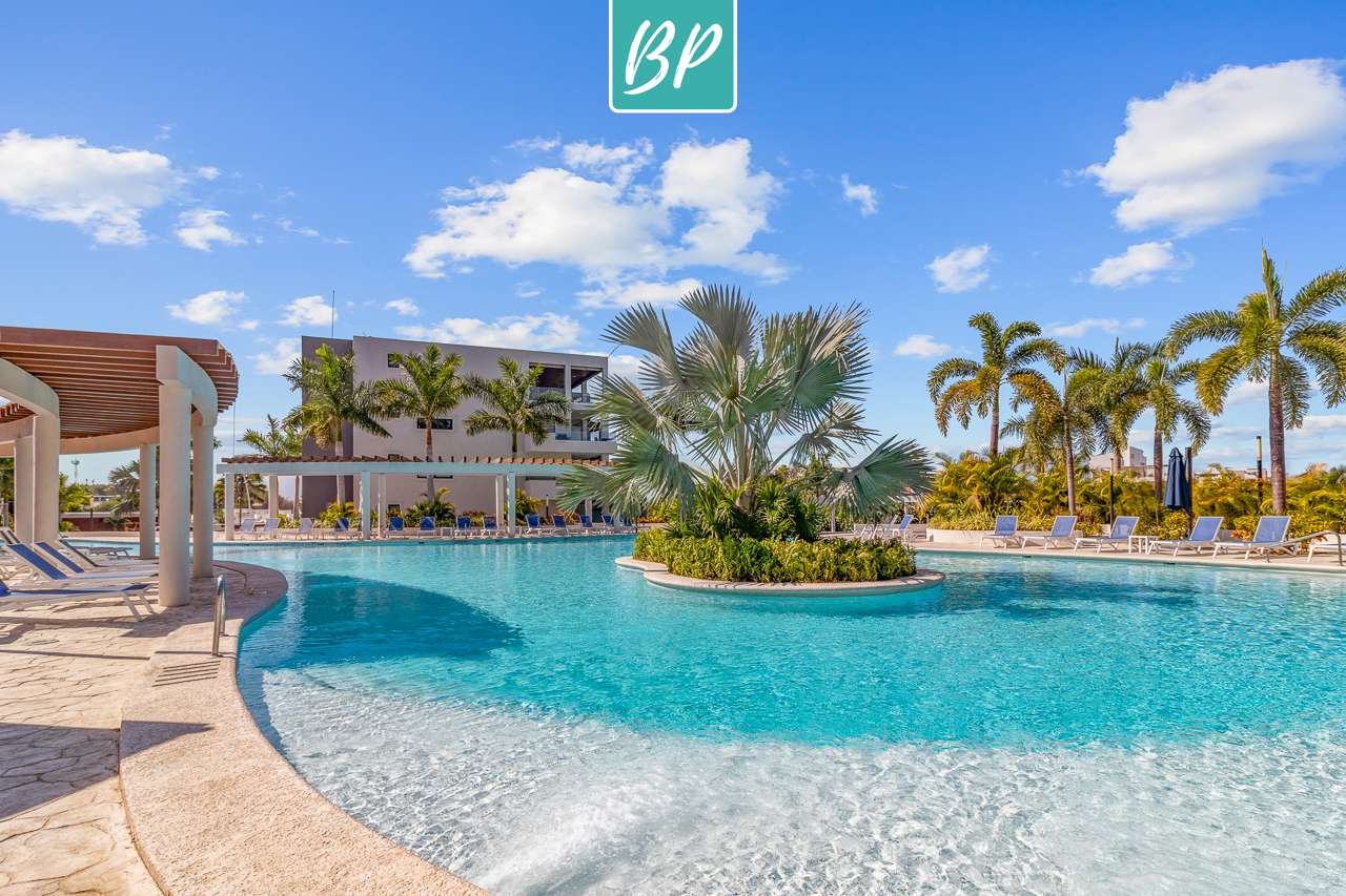 Quadrant 206: Pool, Gym & Padel – Walk to Beach! — Bucerías, Nayarit — vacation rental