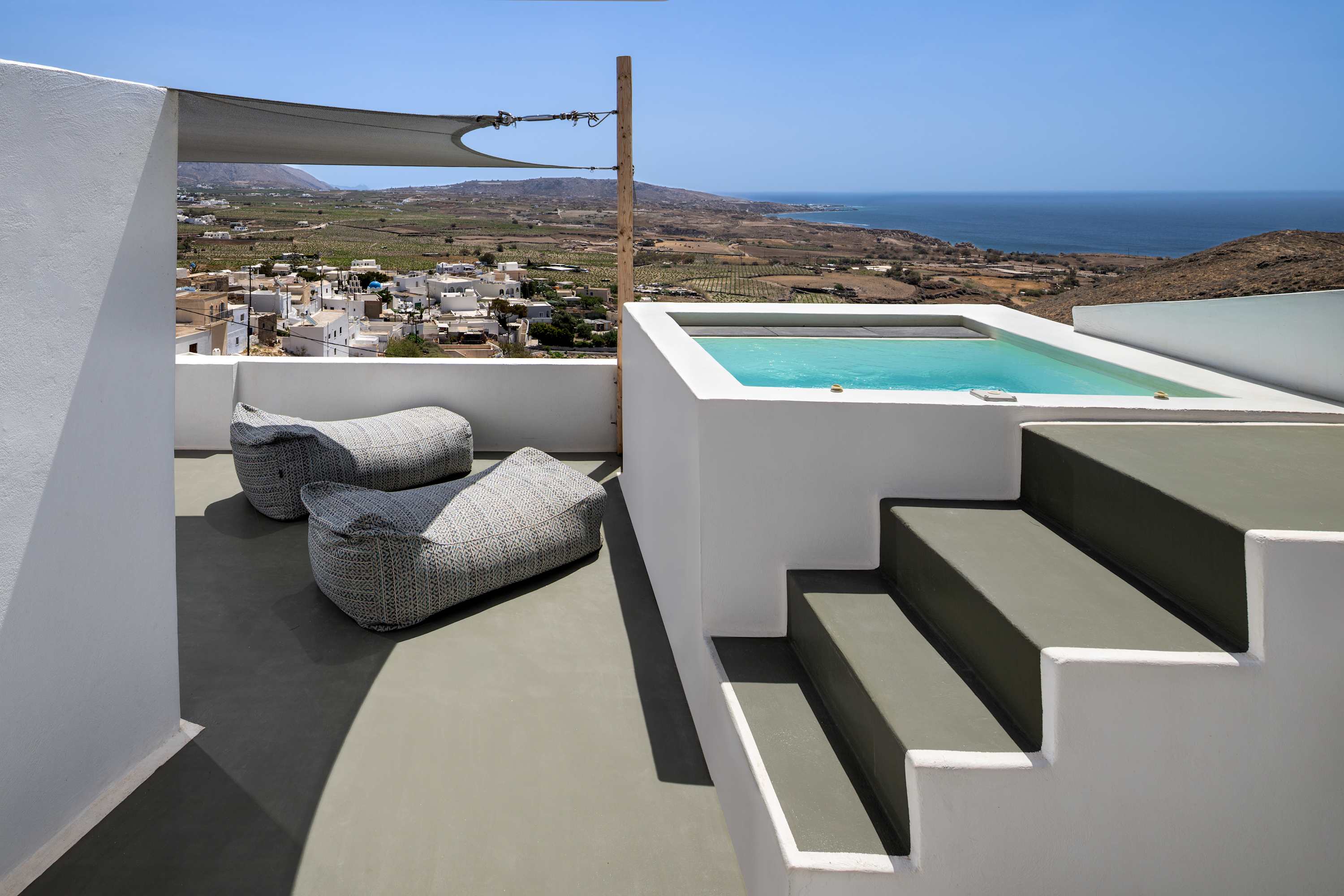 Amphora Thalassa Seaview Gem w/ Private Jacuzzi — Akrotiri, Thira — vacation rental