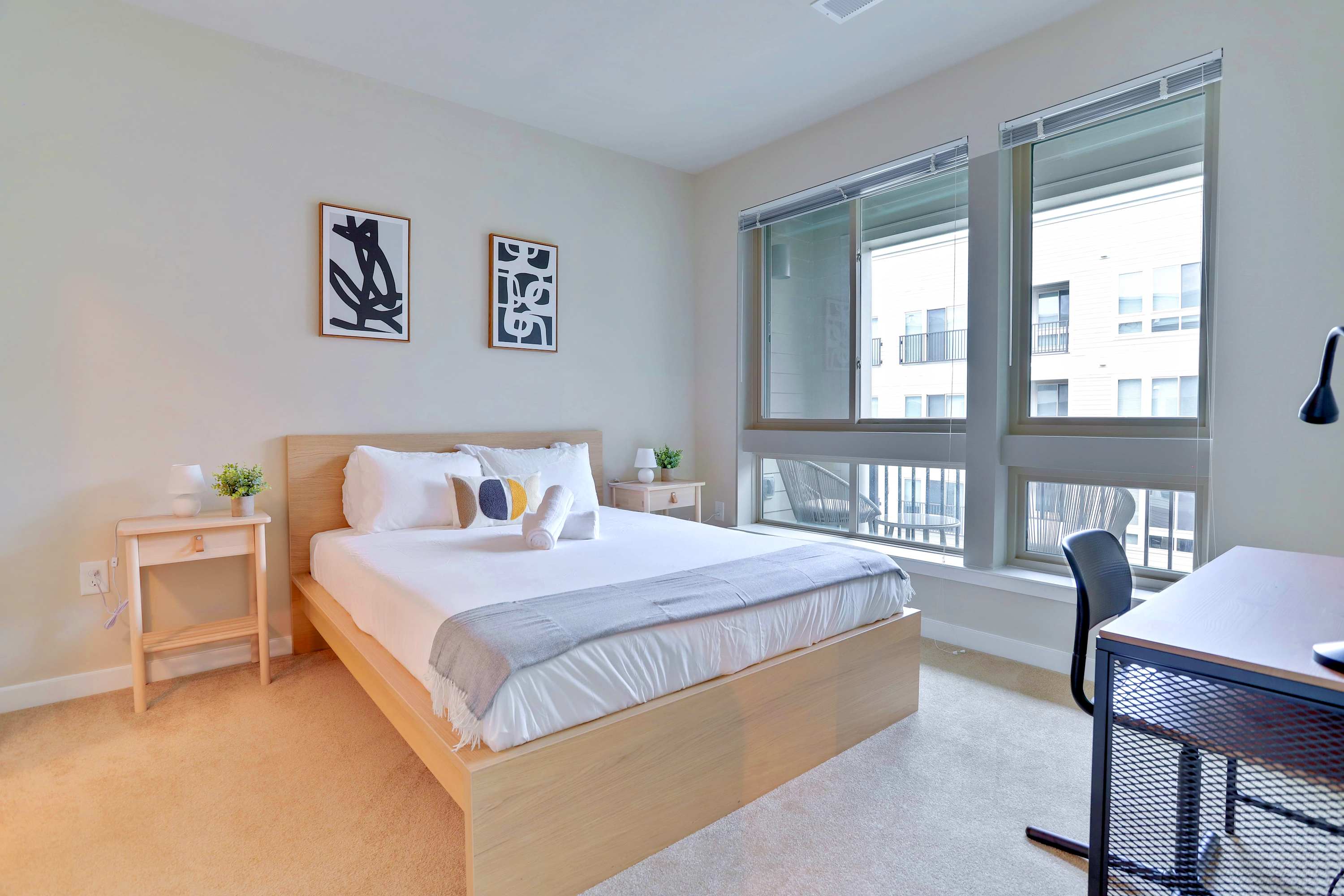 Prime Alexandria Location | Spacious Apt