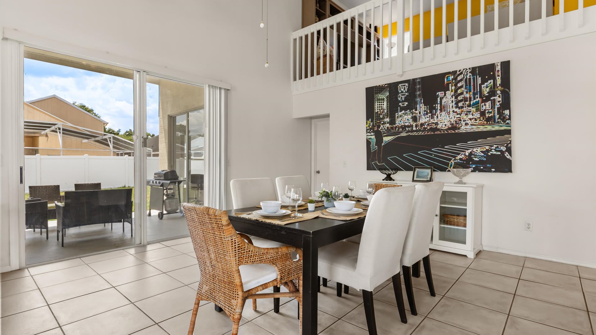 Indoor dining area for up to 6 guests