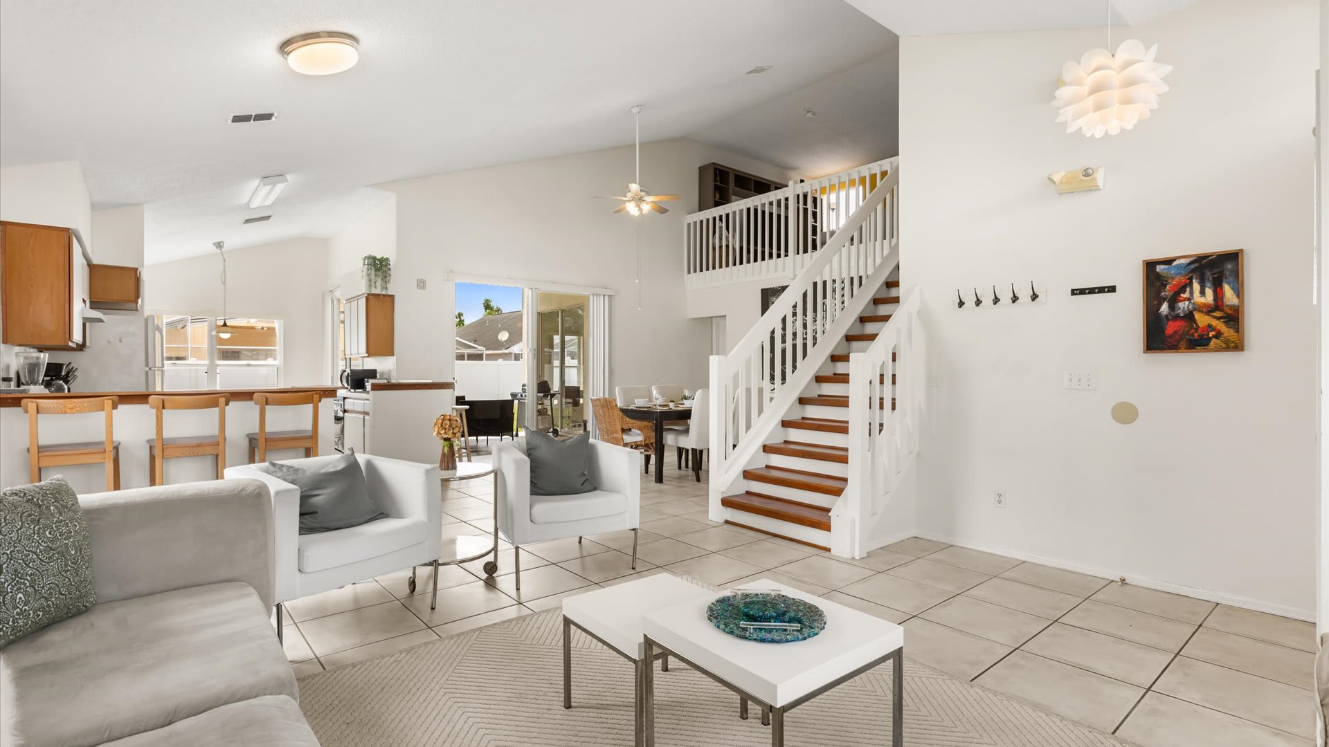 Stylish group-layout living room