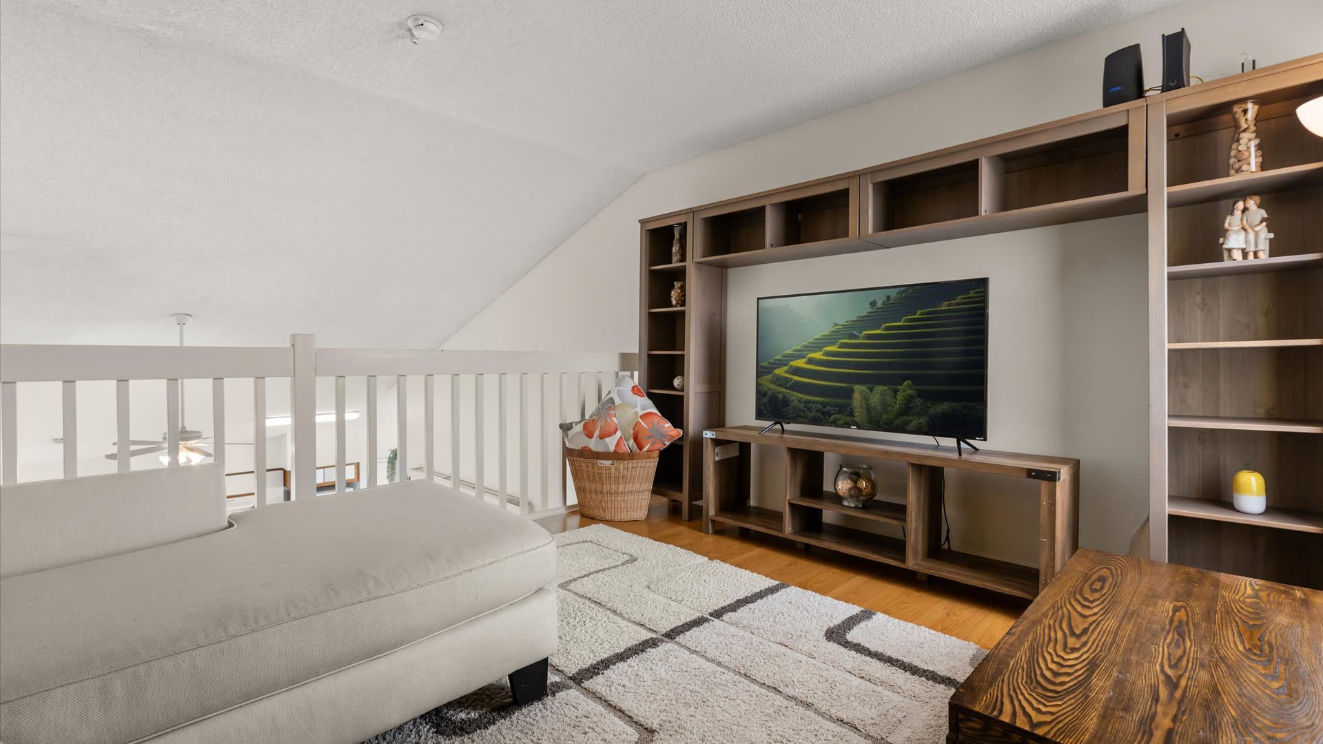 Entertaining upstairs TV lounge area