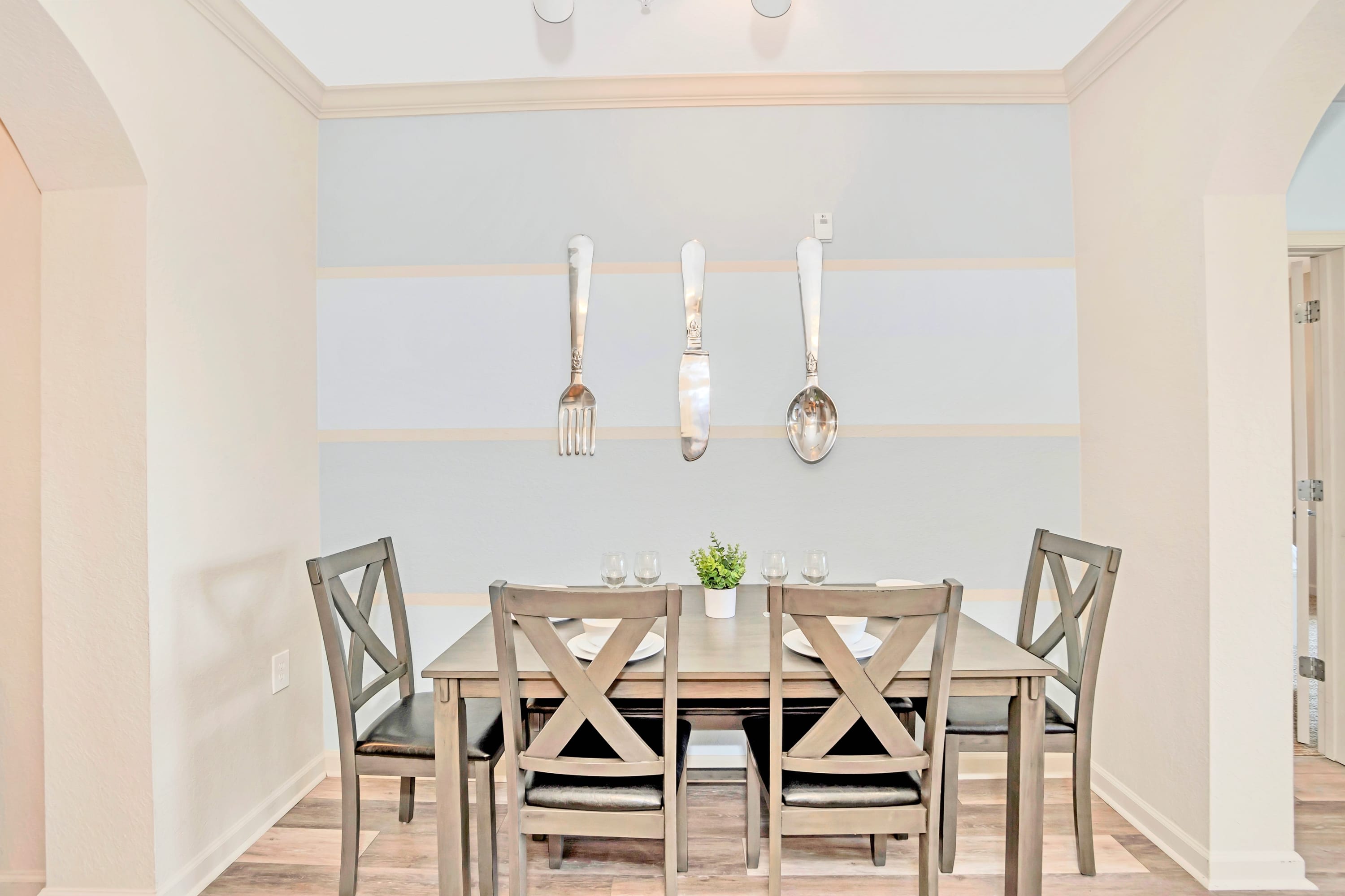 Spacious 3BR Family Getaway w Pool near Disney 3