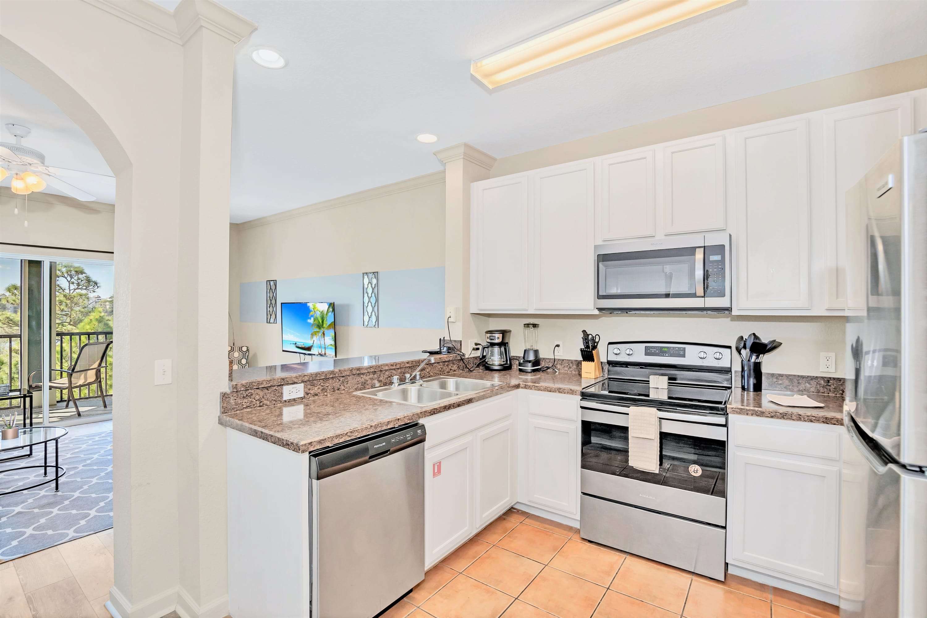 Fully equipped kitchen area 