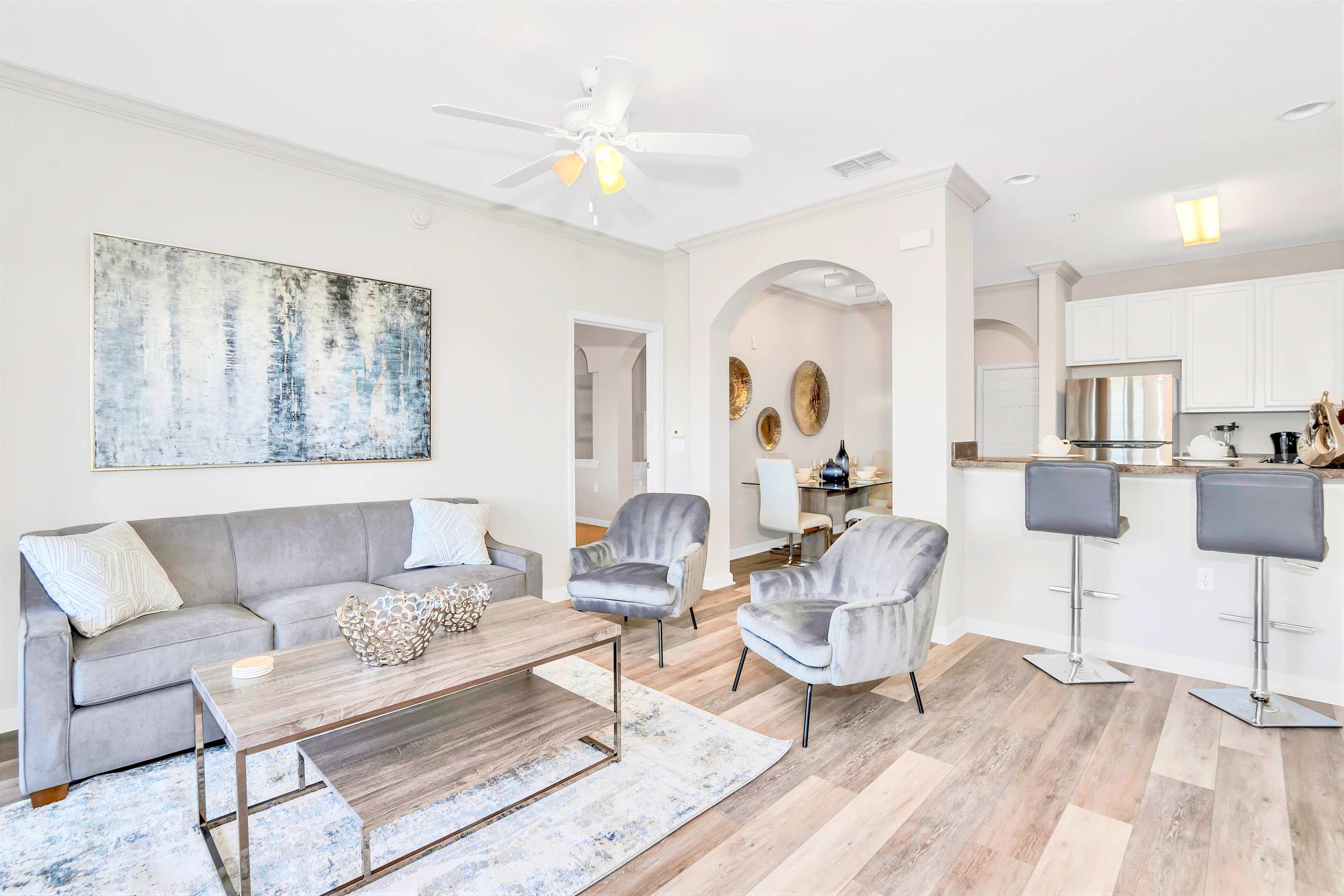 Family Condo Near Disney w Pool Gym Pets Welcome 2