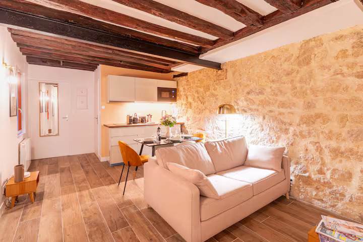 Ideal and cozy 2BD in Saint-Martin — Paris, Île-de-France — vacation rental