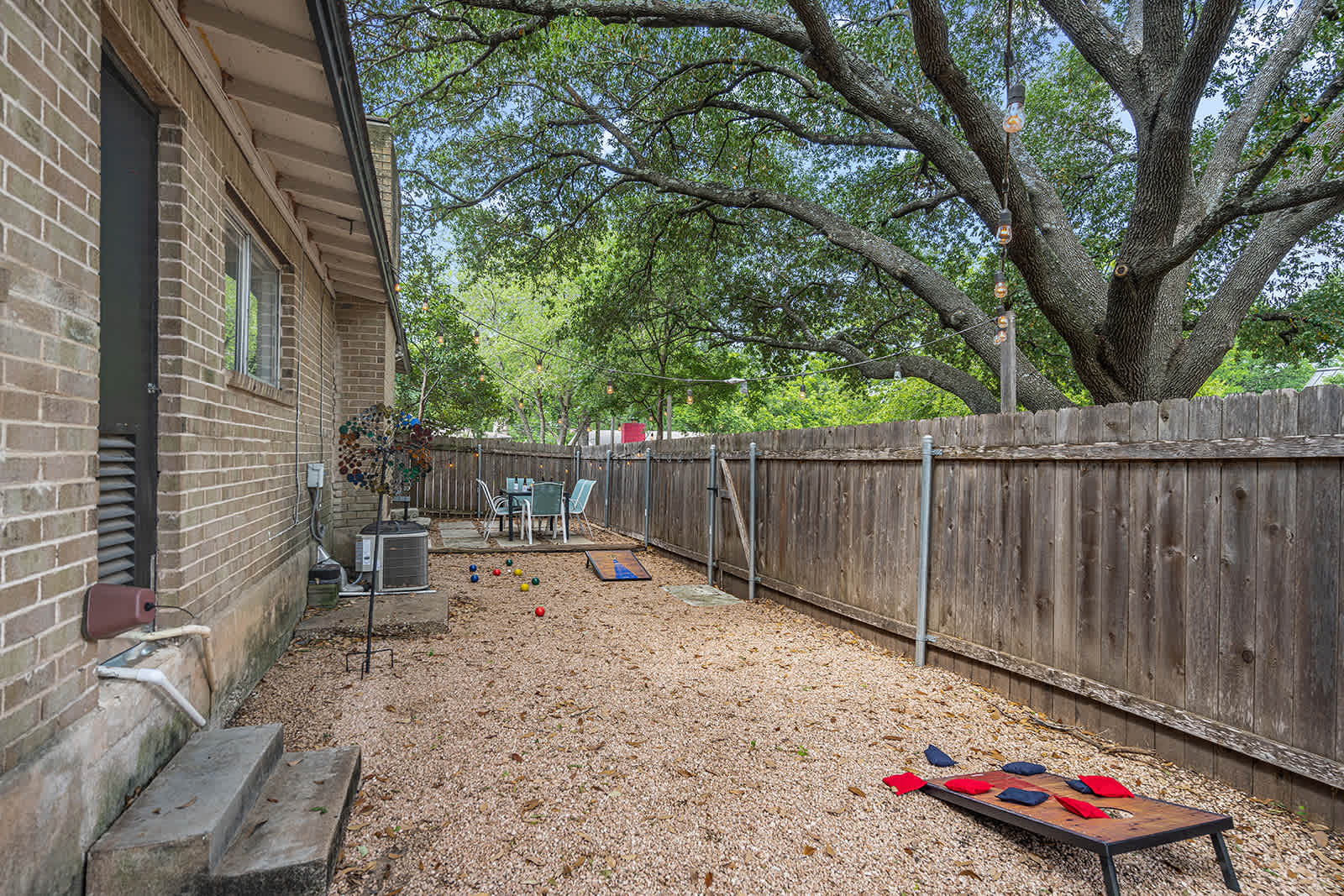 Fenced Backyard, S. Lamar | La Casa Chic