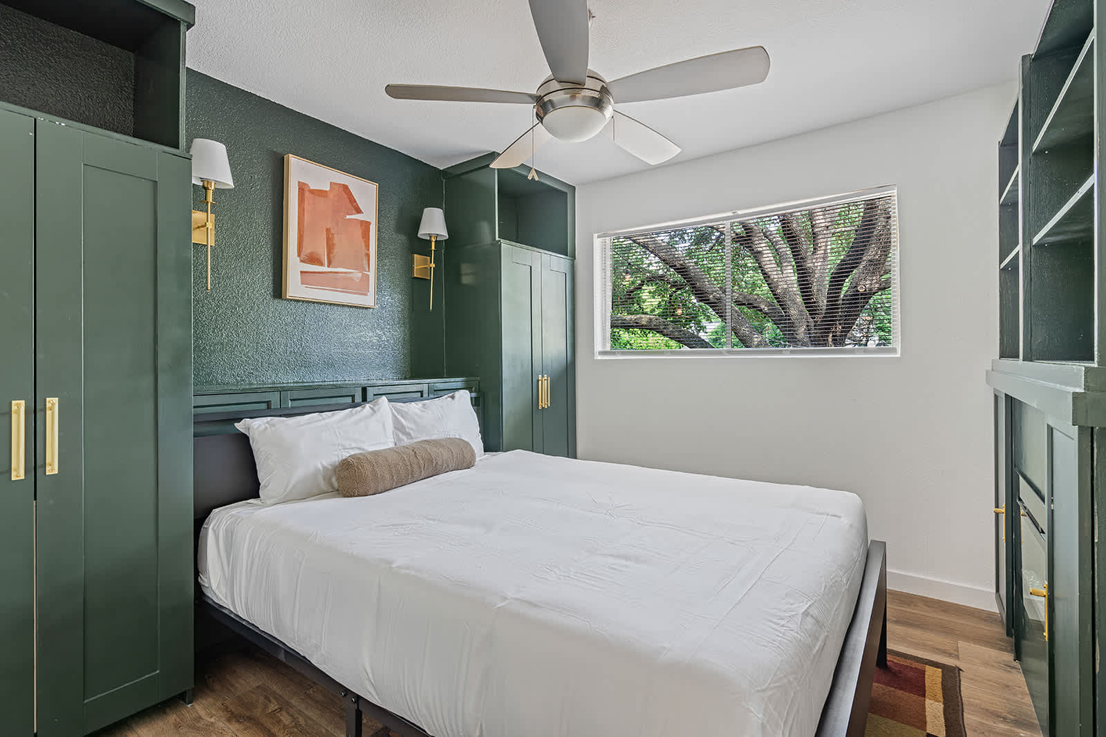 Fenced Backyard, S. Lamar | La Casa Chic