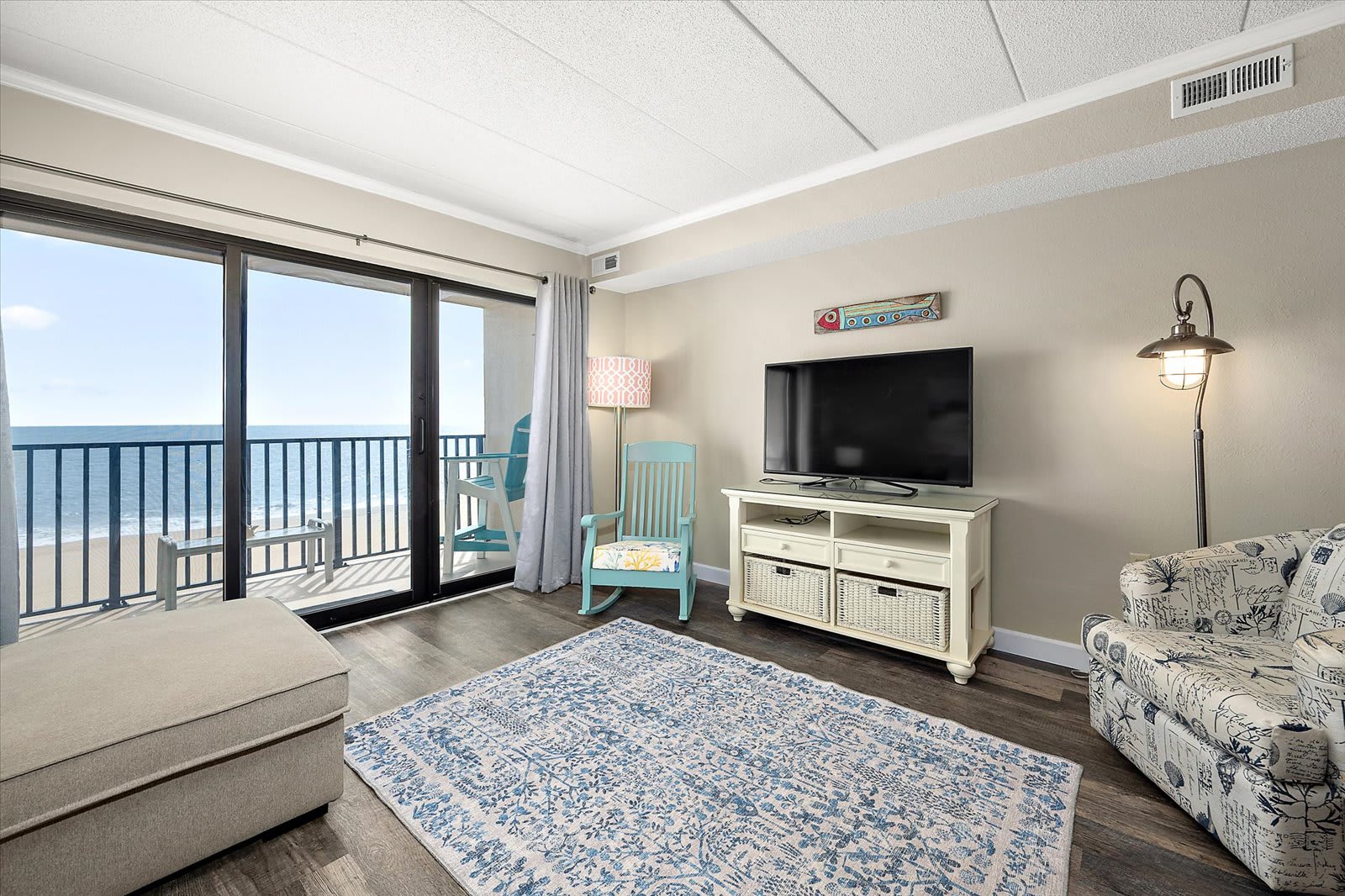Oceanfront One Bedroom Condo with Larger Floorplan | Photo 3