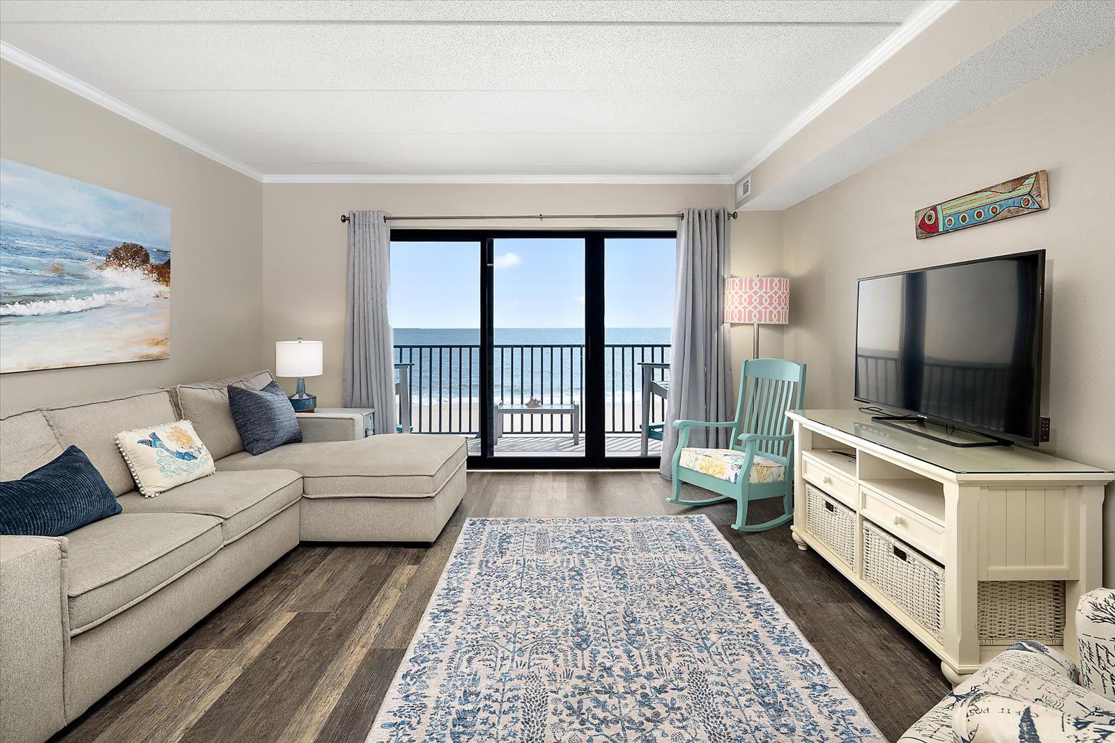 Oceanfront One Bedroom Condo with Larger Floorplan
