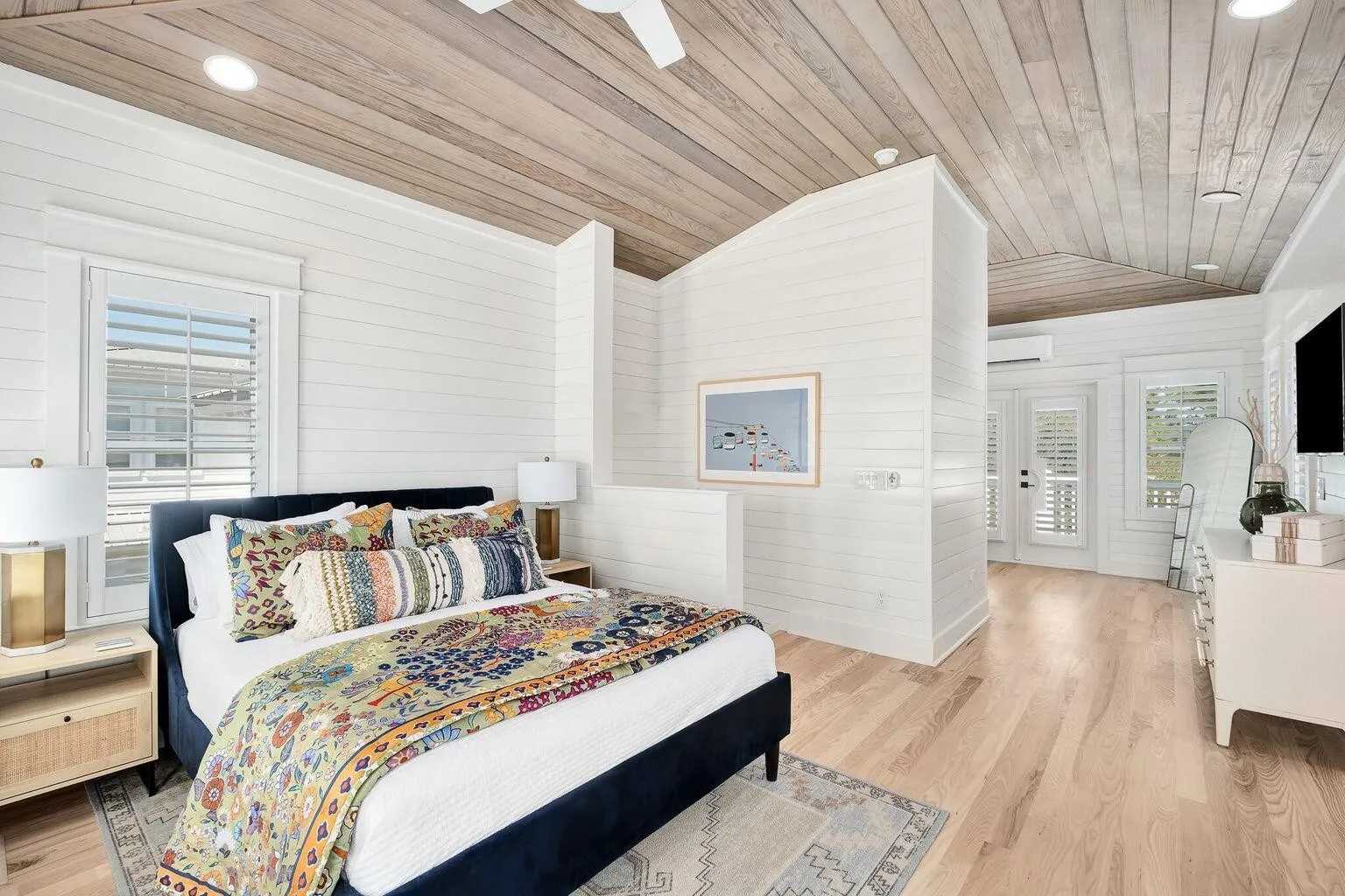 Hot Tub, Fire Pit, Steps to 30A Beach | Reel McCoy