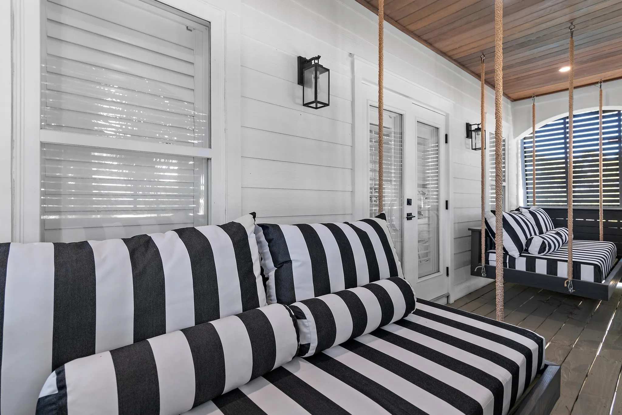 Hot Tub, Fire Pit, Steps to 30A Beach | Reel McCoy