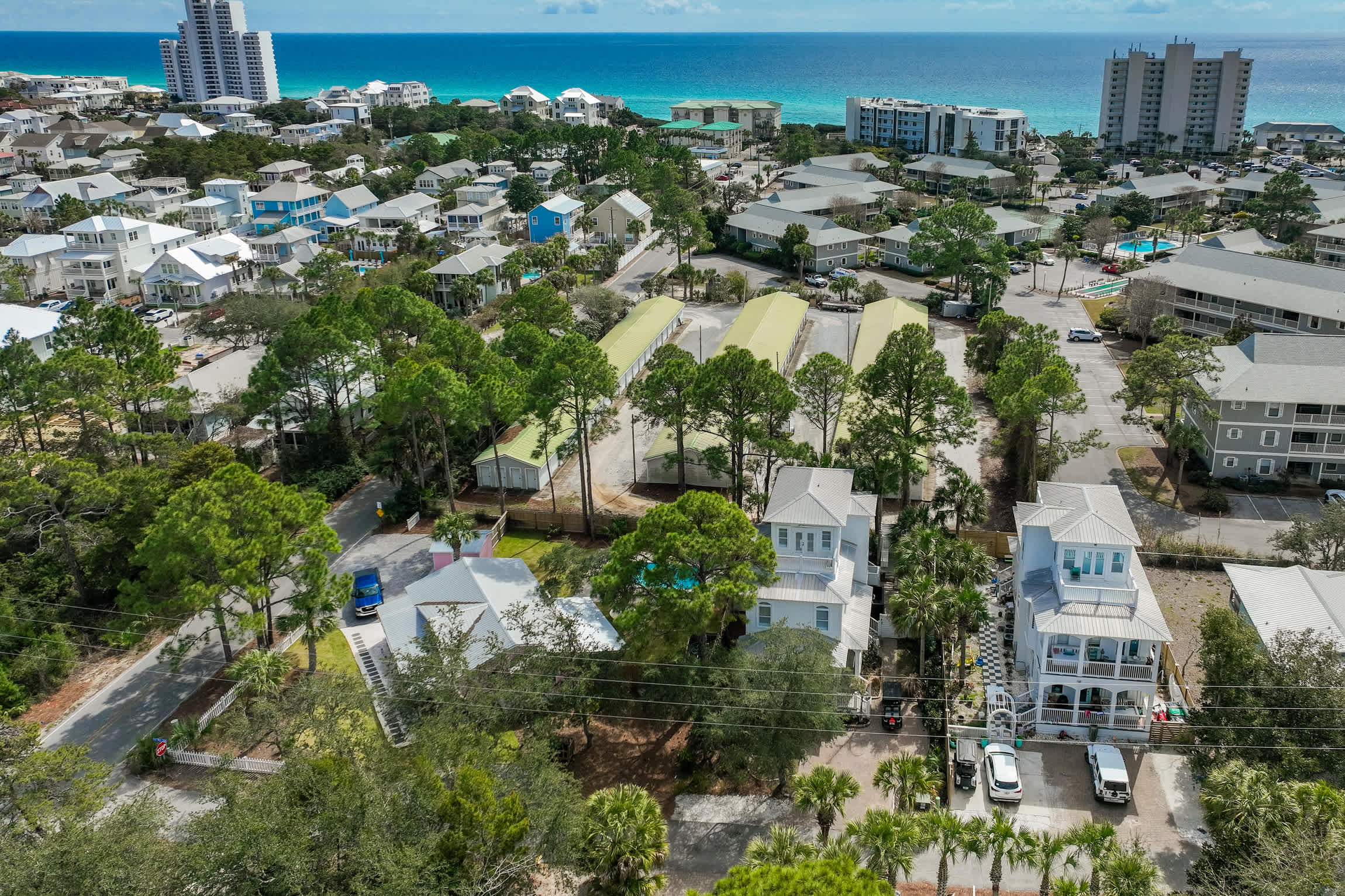 Hot Tub, Fire Pit, Steps to 30A Beach | Reel McCoy