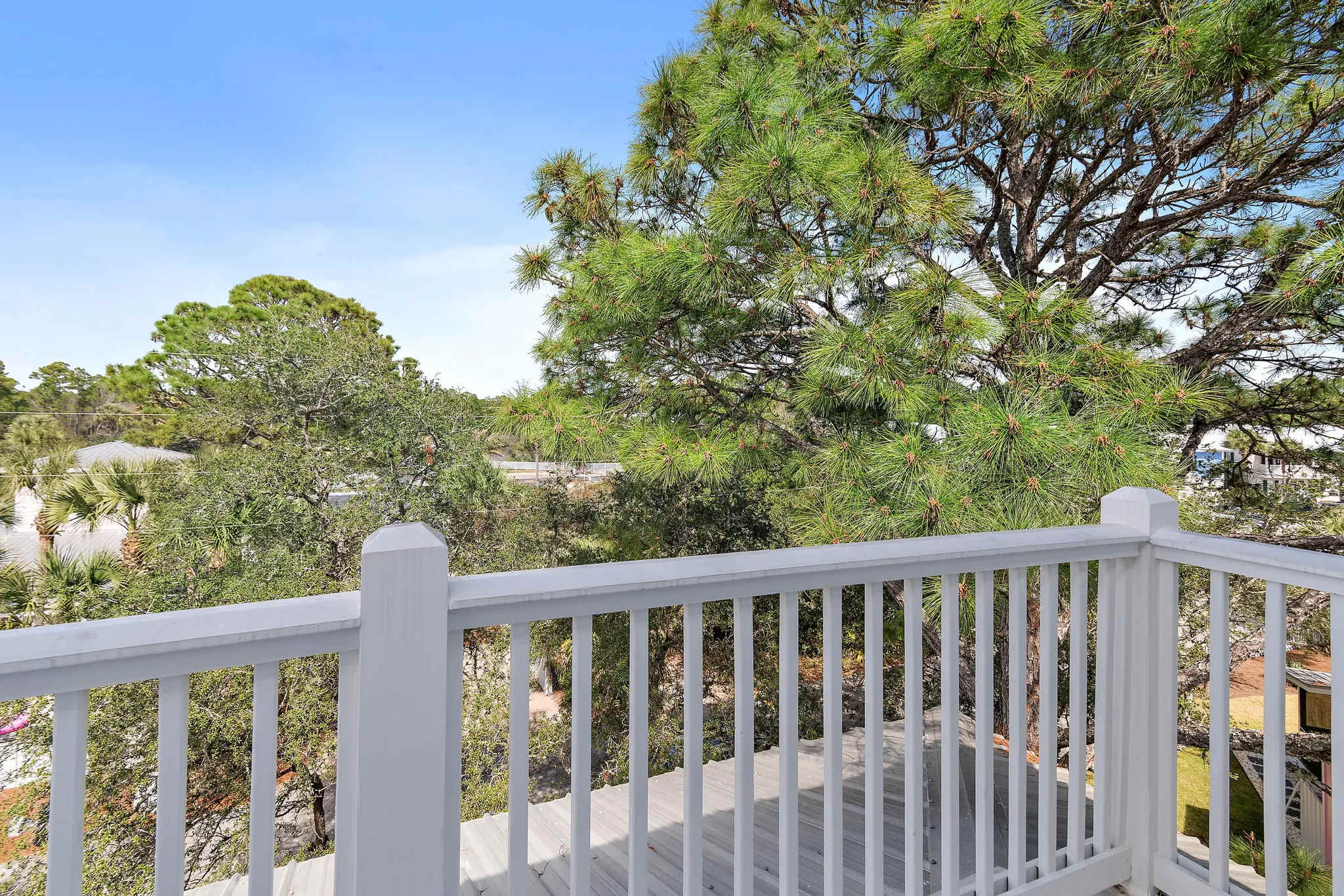 Hot Tub, Fire Pit, Steps to 30A Beach | Reel McCoy
