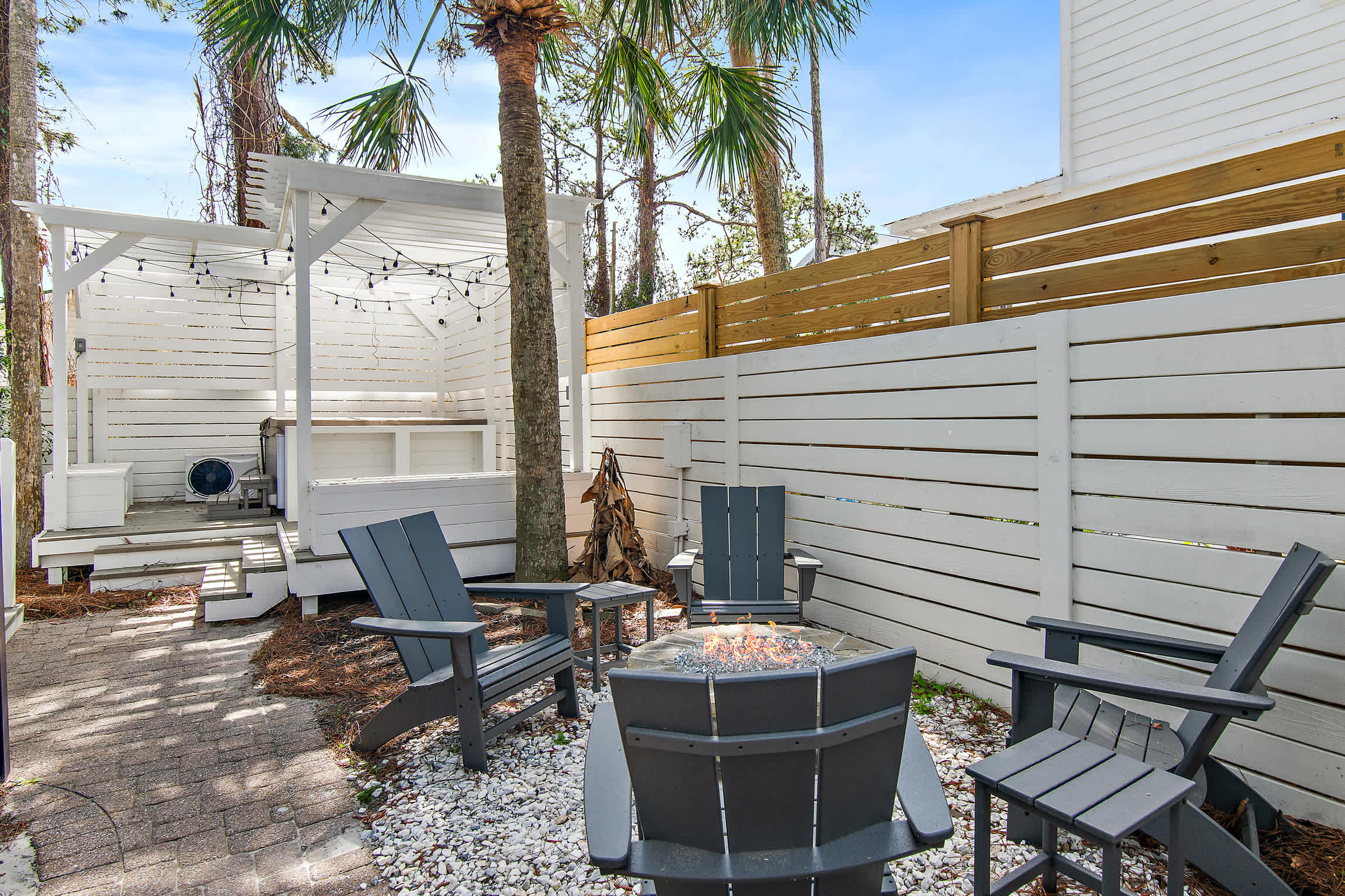 Hot Tub, Fire Pit, Steps to 30A Beach | Reel McCoy