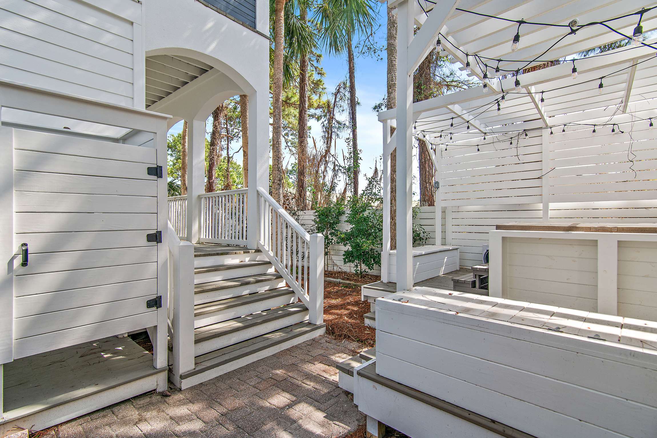 Hot Tub, Fire Pit, Steps to 30A Beach | Reel McCoy