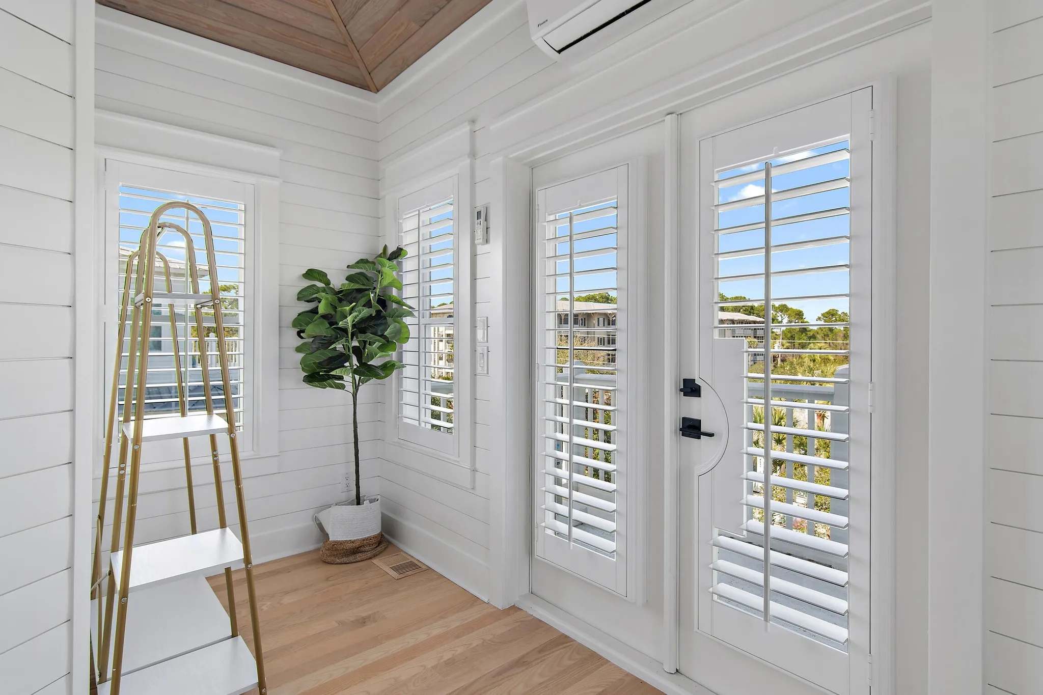 Hot Tub, Fire Pit, Steps to 30A Beach | Reel McCoy