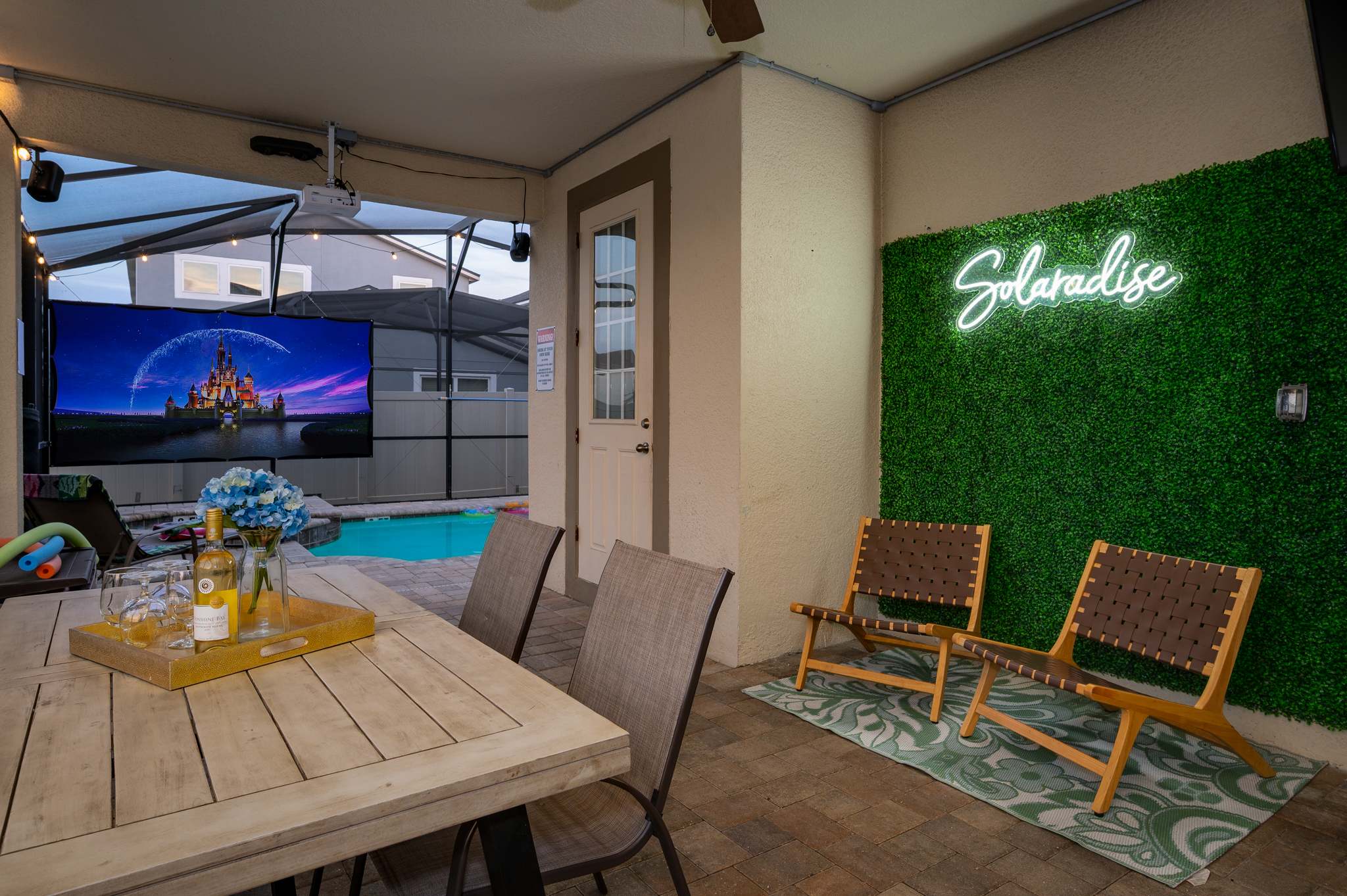 Resort villa w/ pool, game room & hot tub