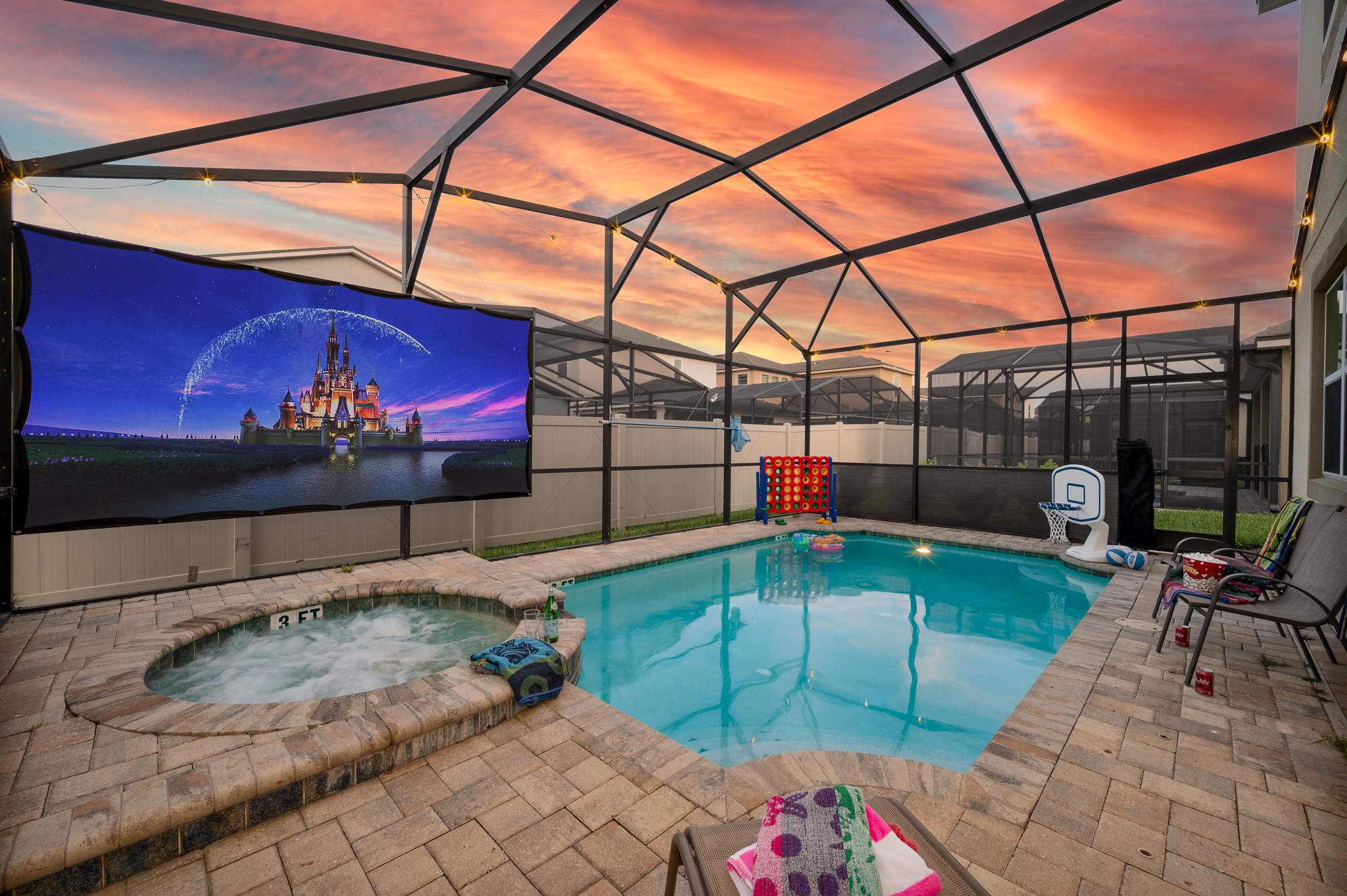 Resort villa w/ pool, game room & hot tub