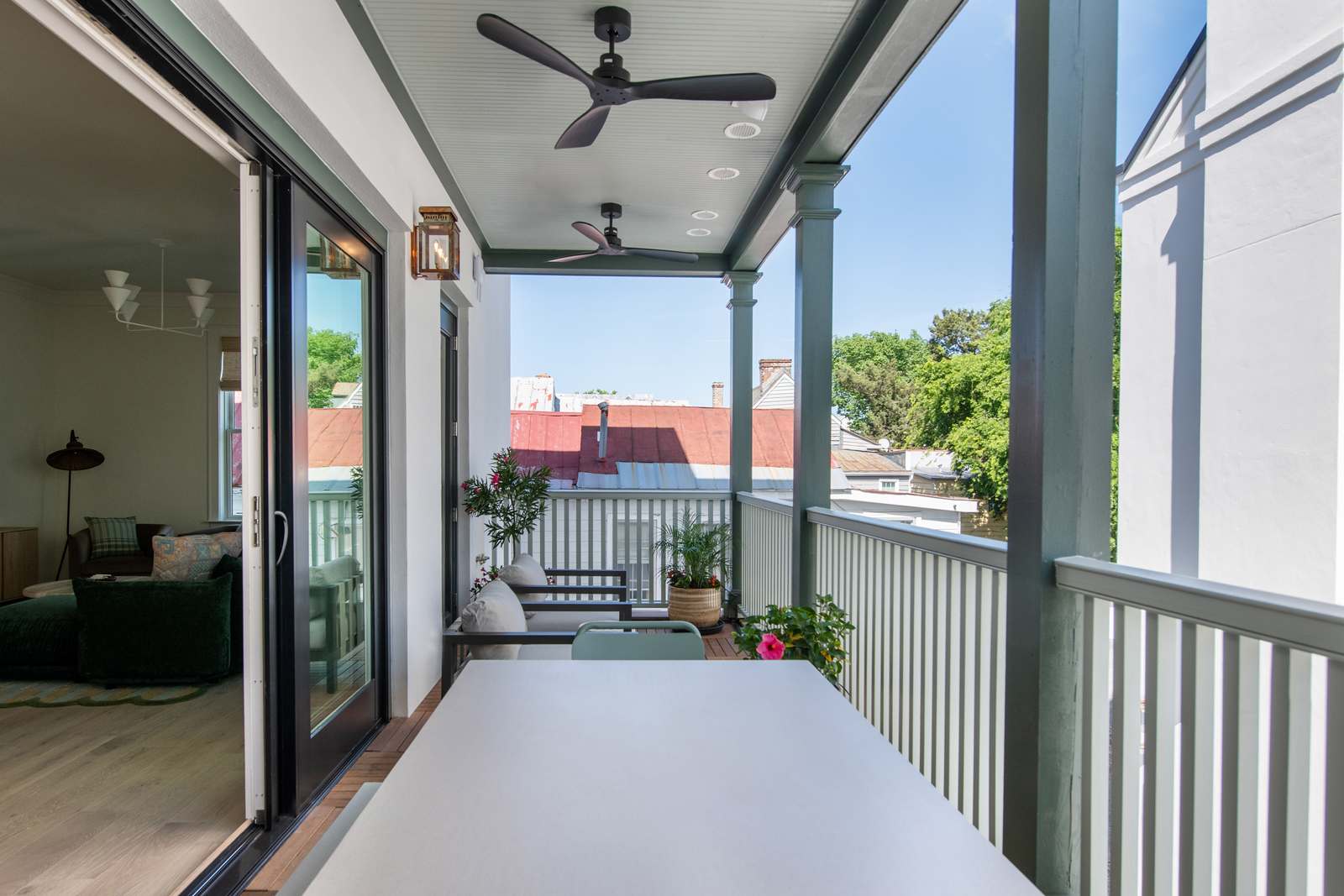 Plenty of outdoor seating plus additional outdoor dining seating!