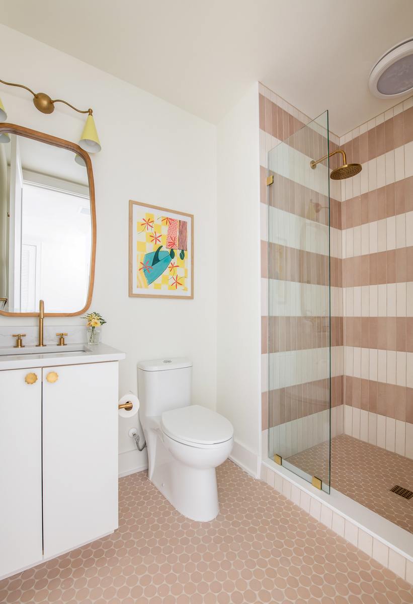 Bathroom #1: Walk-in Shower