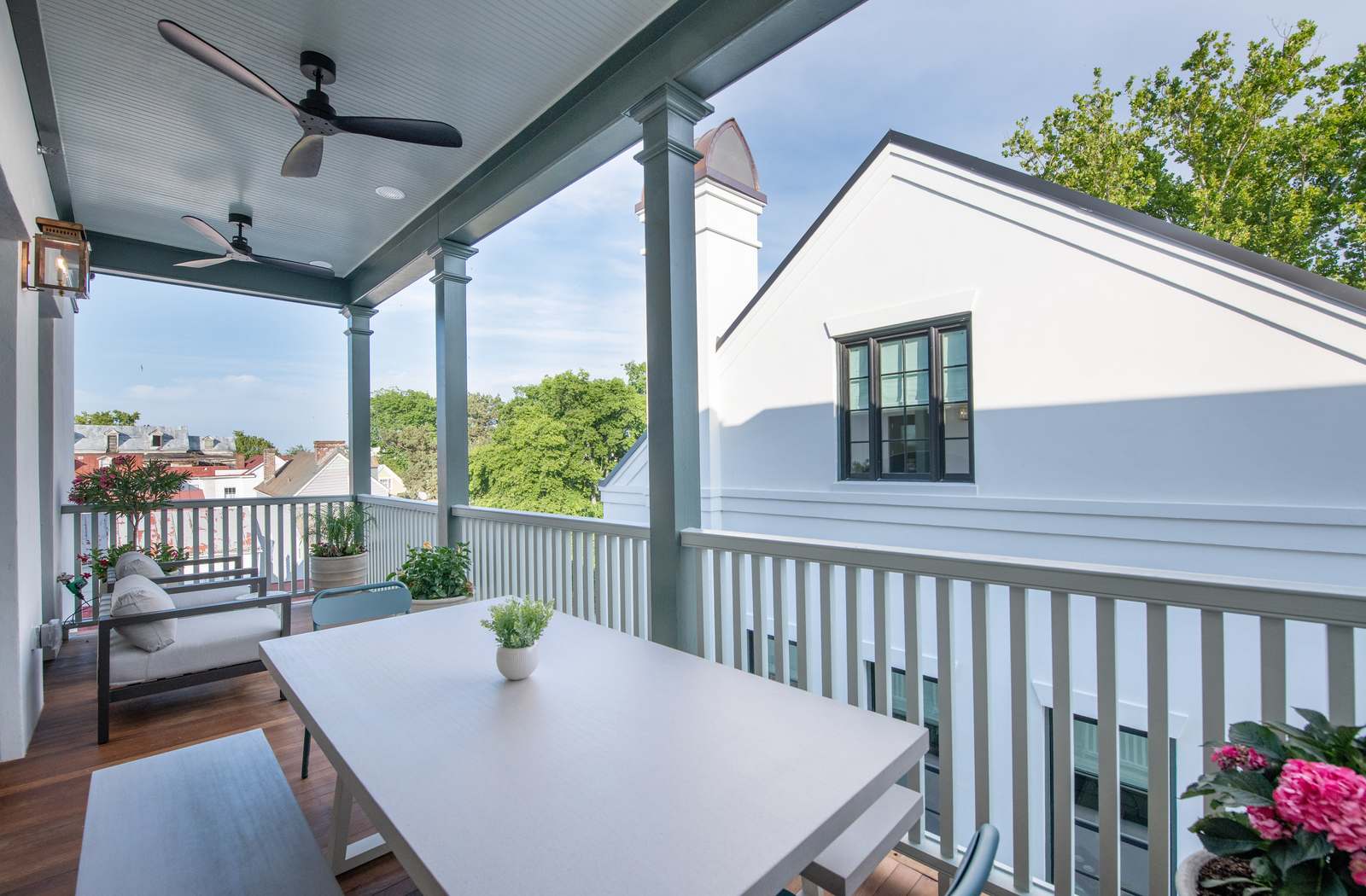 Plenty of outdoor seating plus additional outdoor dining seating!
