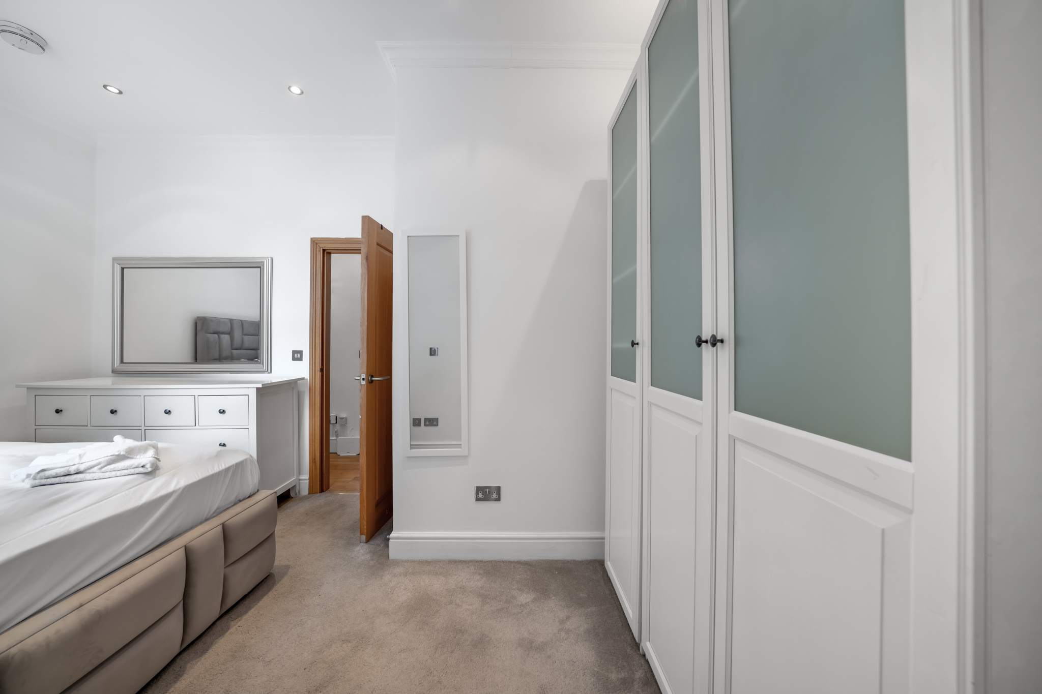 Contemporary 1B apartment - Paddington St in Chilworth Street W2 - Property image 15 - VivreStays