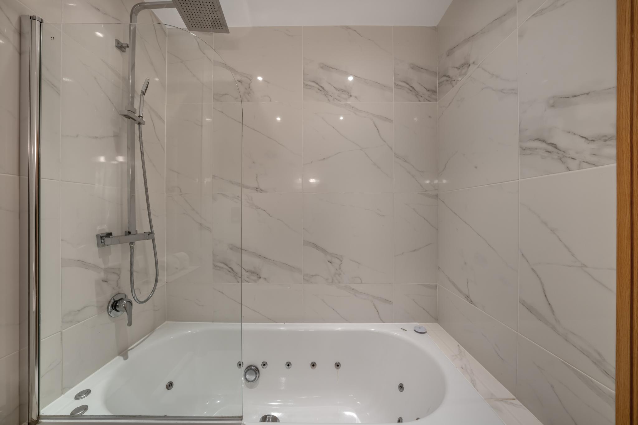 Contemporary 1B apartment - Paddington St in Chilworth Street W2 - Property image 8 - VivreStays