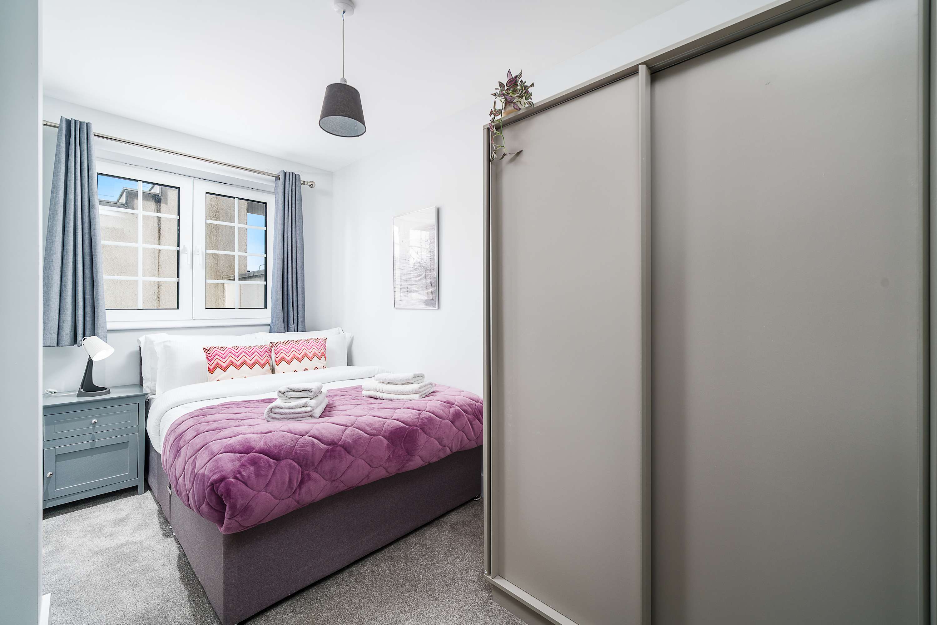 Hendon 4 Min to Station 2BR Sleeps 6 by Omega in Hendon Way 220 NW4 3NE - Property image 17 - VivreStays