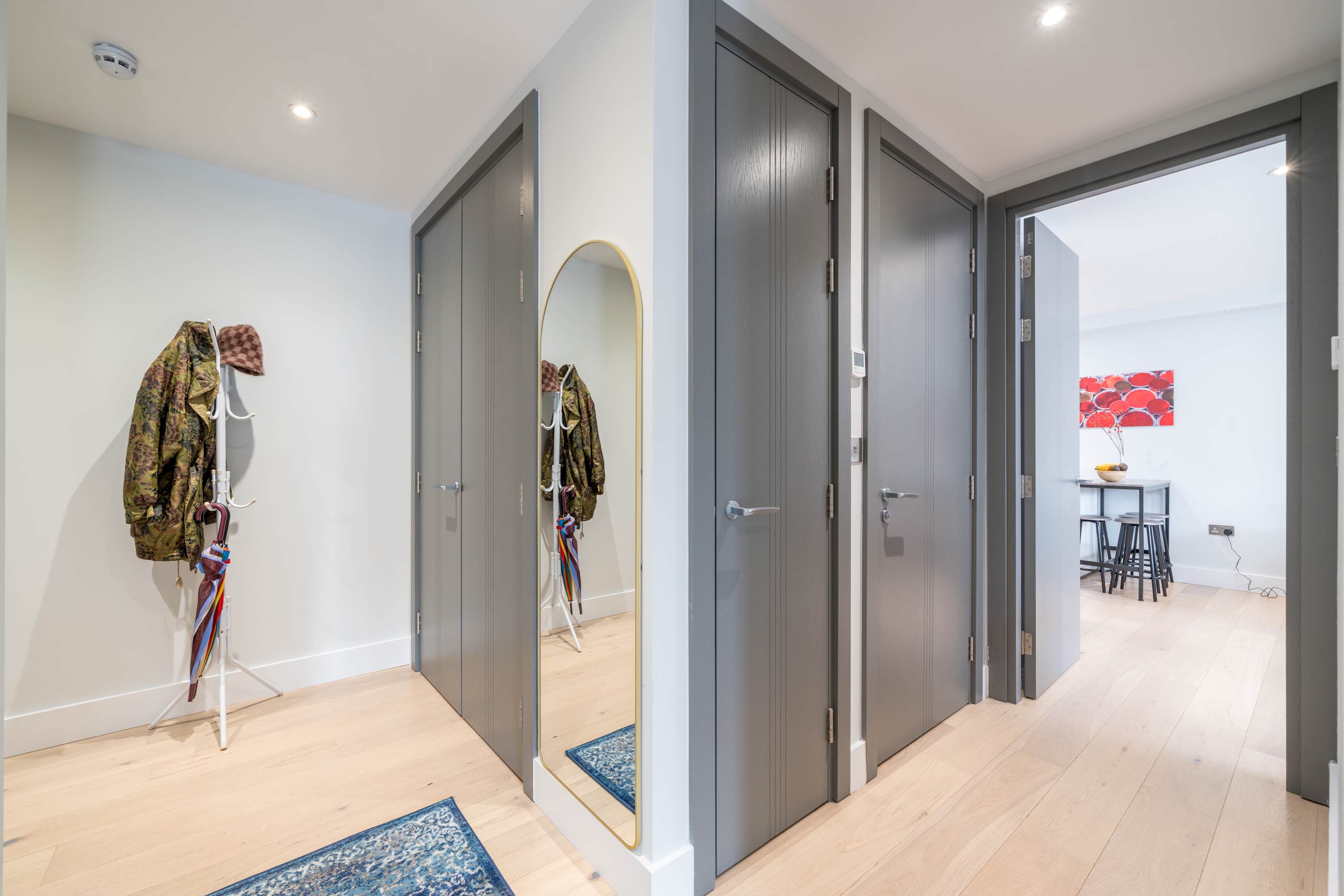 Hendon 4 Min to Station 2BR Sleeps 6 by Omega in Hendon Way 220 NW4 3NE - Property image 22 - VivreStays