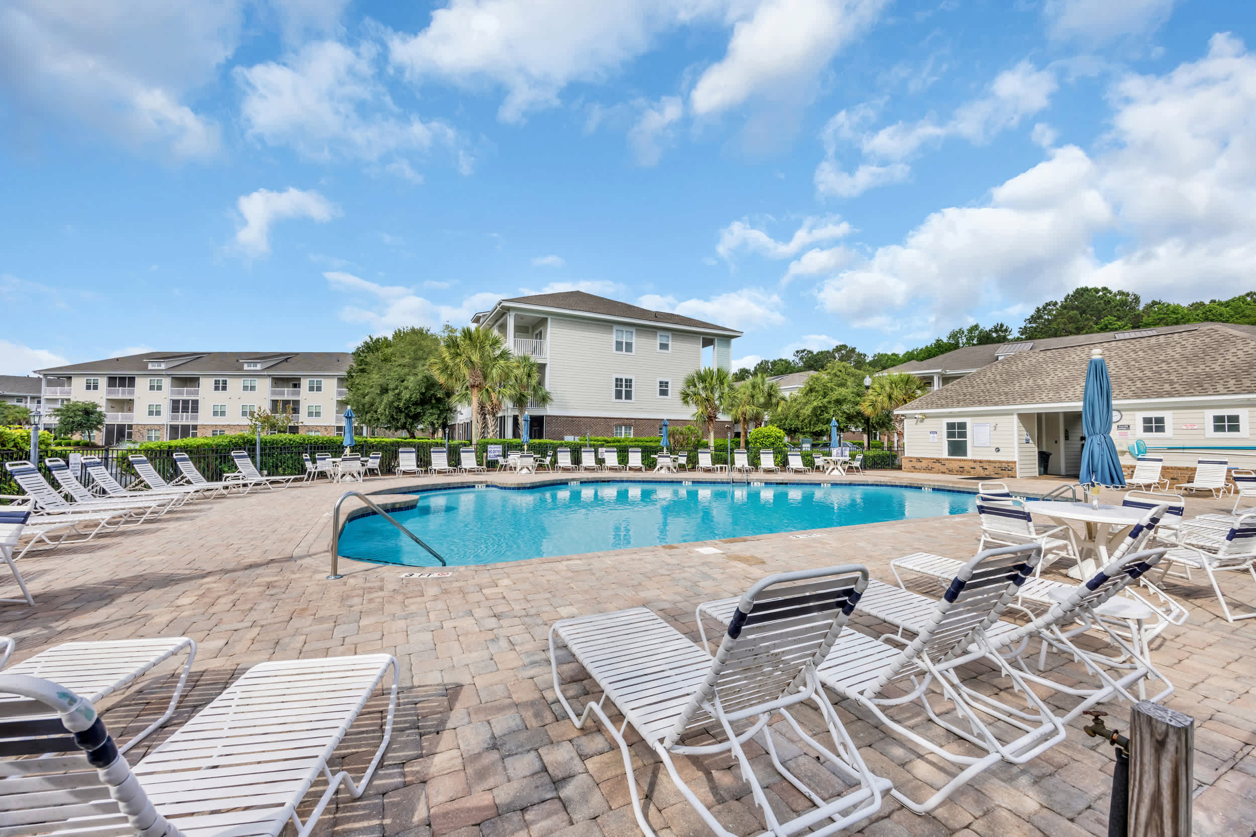 Willow Bend Pool Steps from Condo