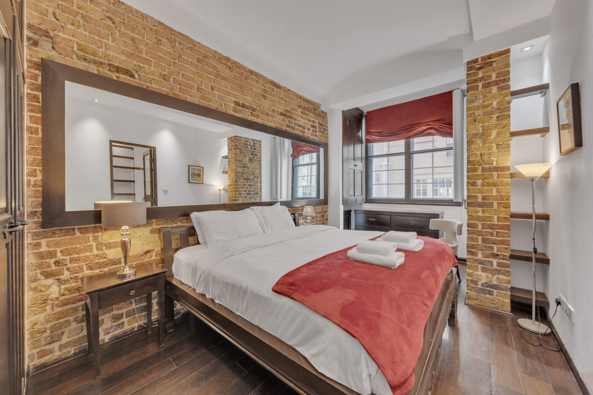 Superior 2 bedroom 2 bathrooms in Lyall Street SW1 - Property image 4 - VivreStays