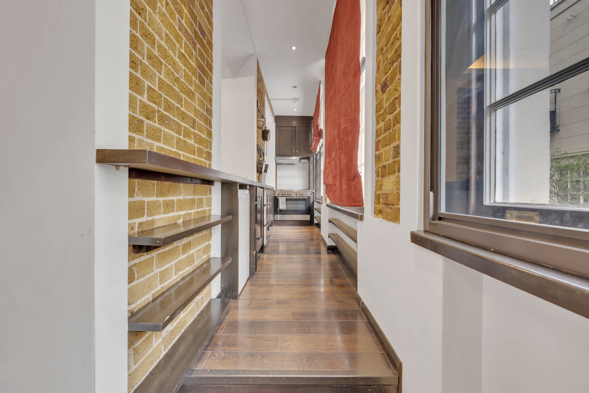 Superior 2 bedroom 2 bathrooms in Lyall Street SW1 - Property image 11 - VivreStays